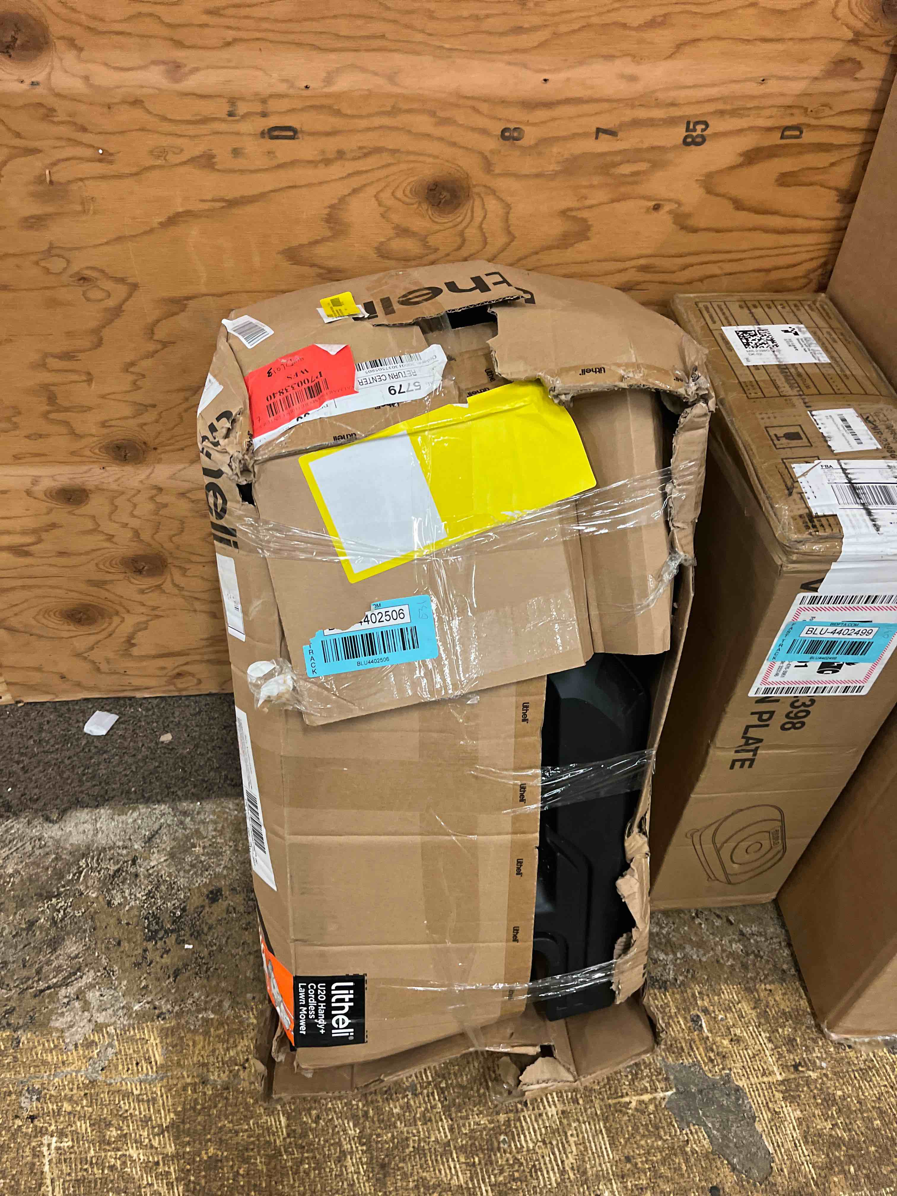 https://s3.amazonaws.com/lotting-images-prod/phillipi/BLU4402506_1752166159598.jpeg