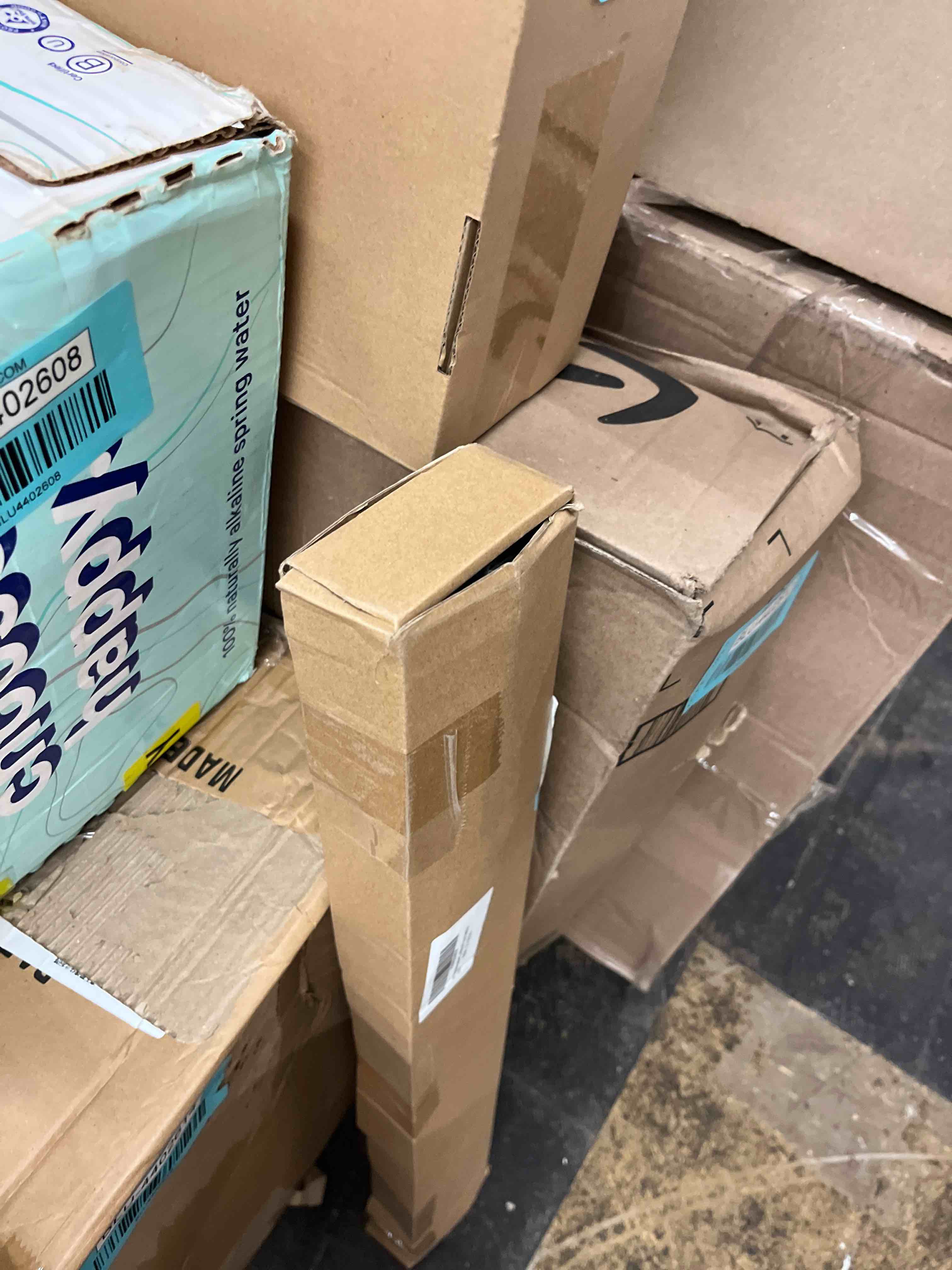 https://s3.amazonaws.com/lotting-images-prod/phillipi/BLU4402566_1752168489995.jpeg