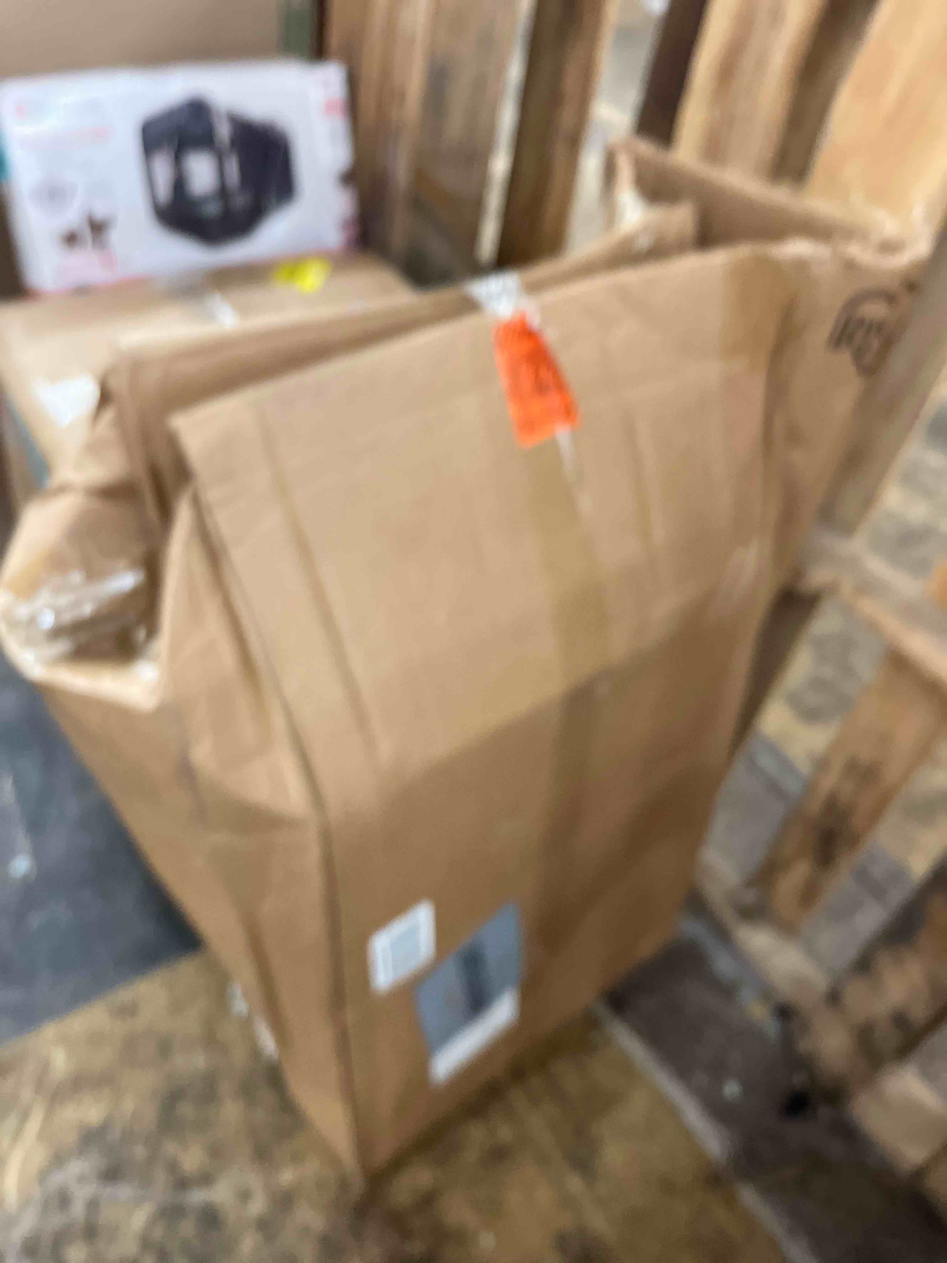 https://s3.amazonaws.com/lotting-images-prod/phillipi/BLU4402633_1752168079582.jpeg