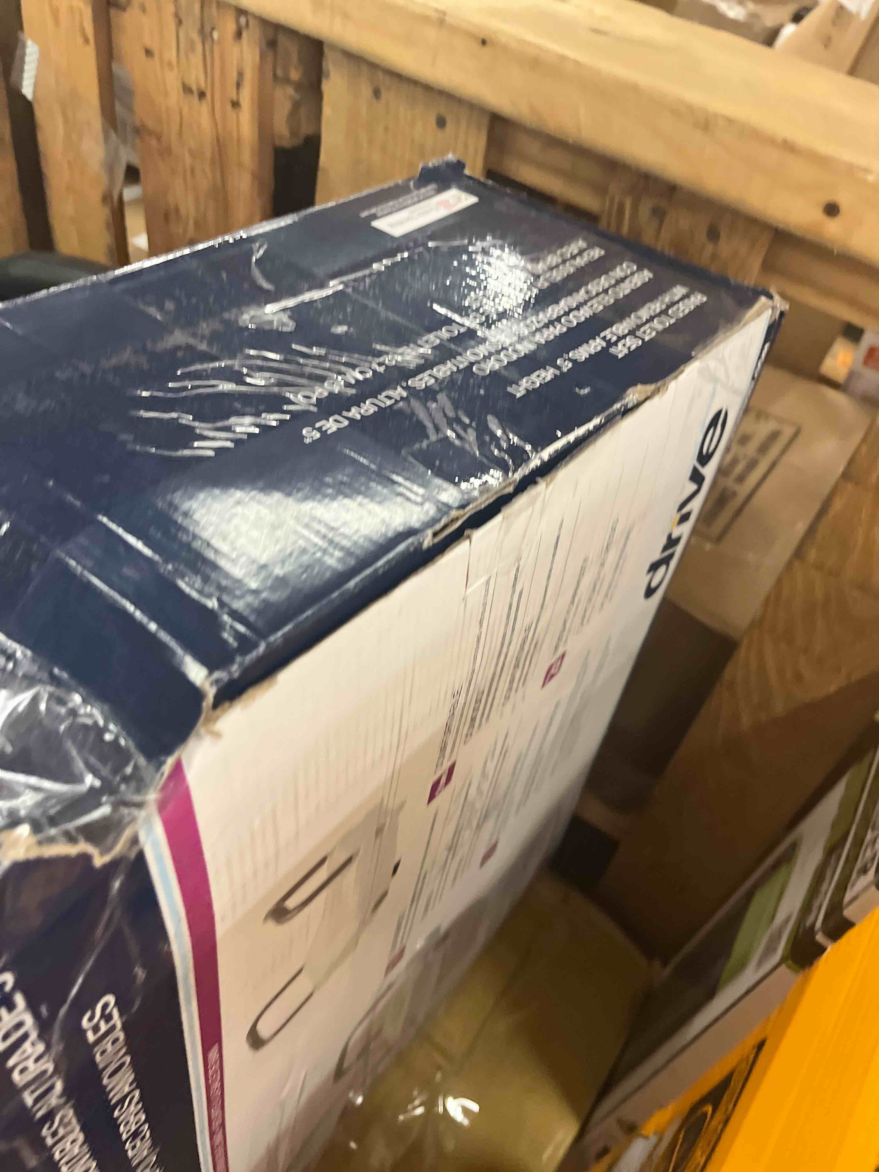 https://s3.amazonaws.com/lotting-images-prod/phillipi/BLU4402659_1752248437861.jpeg