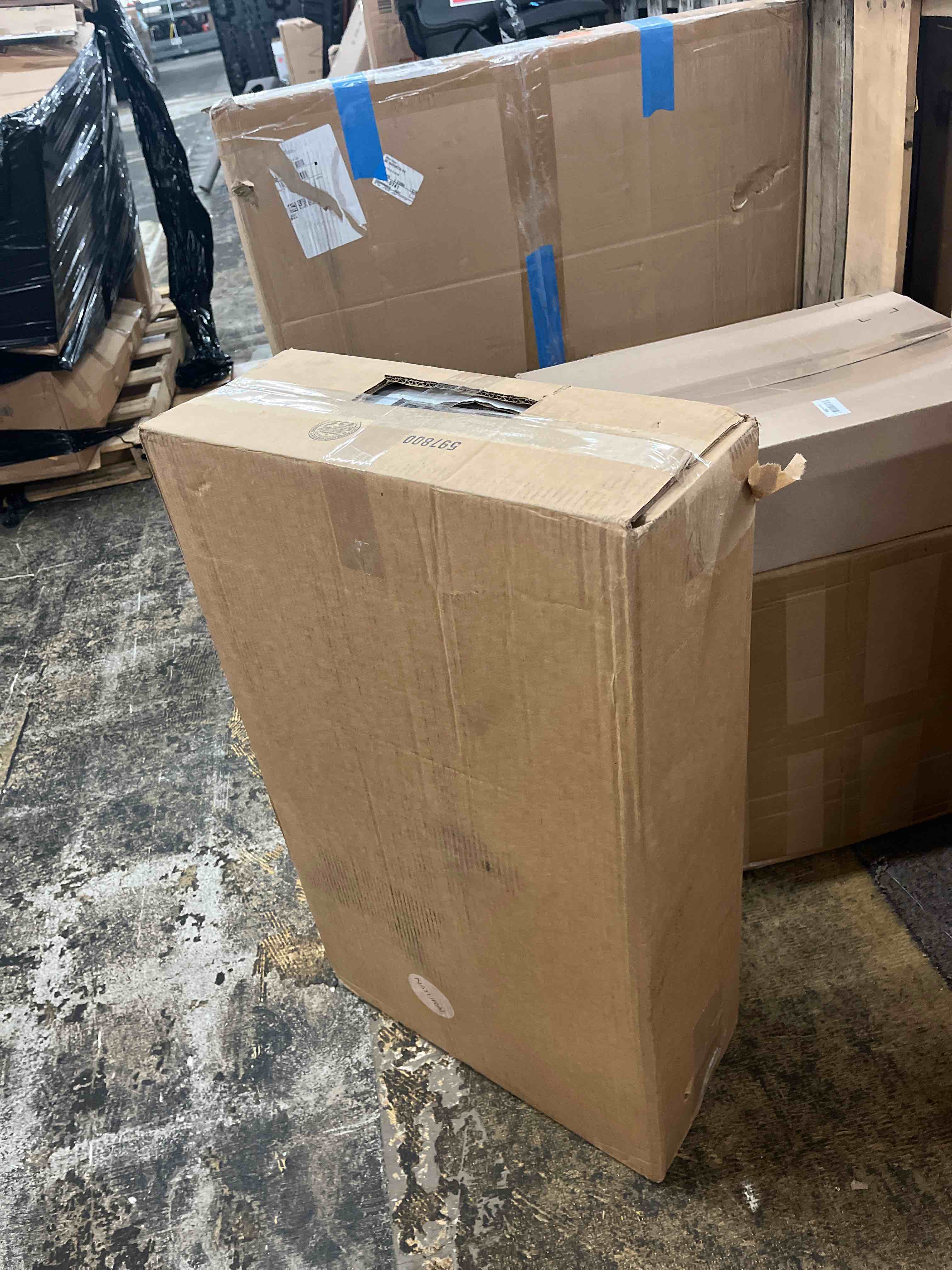 https://s3.amazonaws.com/lotting-images-prod/phillipi/BLU4402788_1752251450446.jpeg