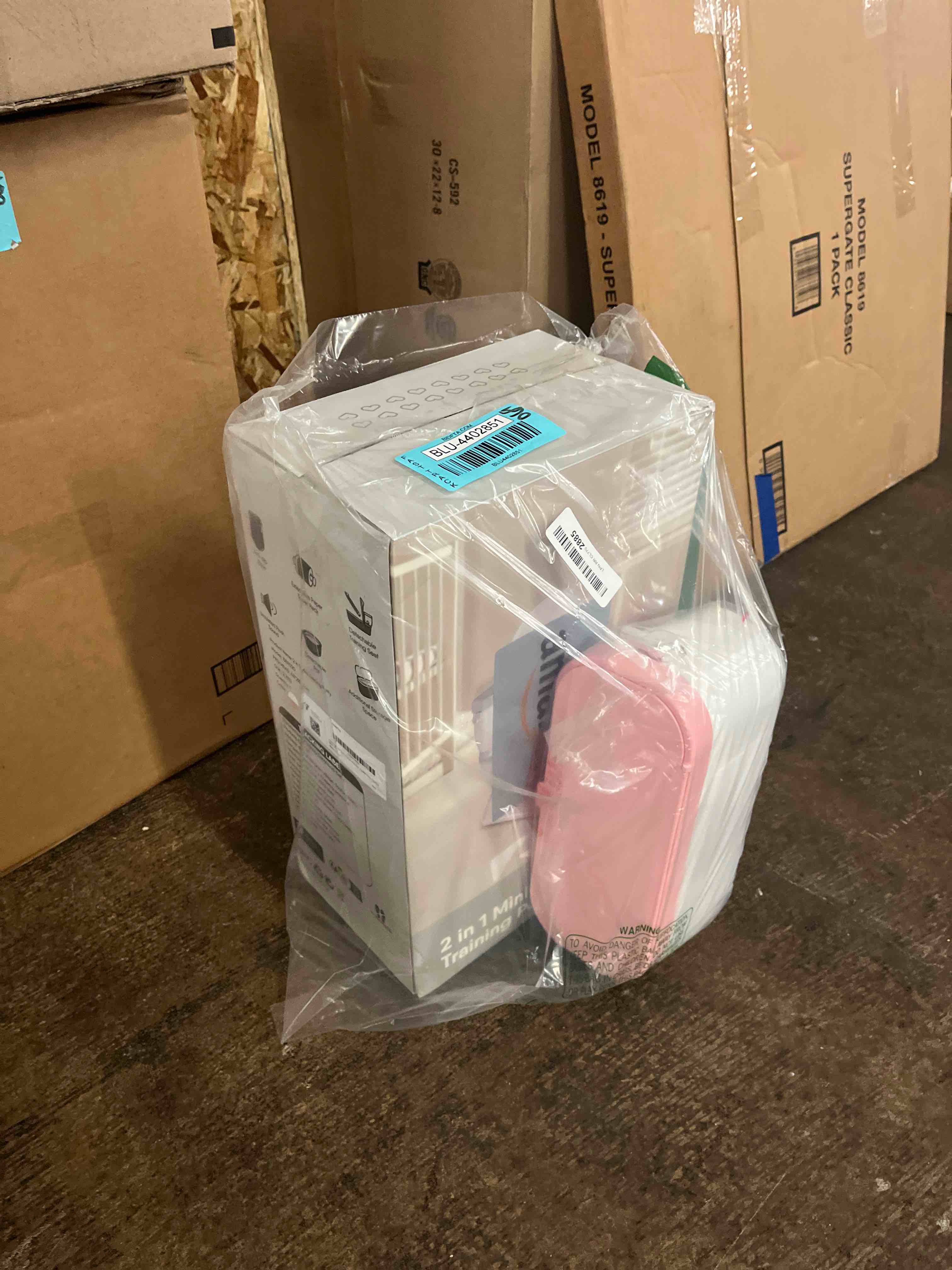 https://s3.amazonaws.com/lotting-images-prod/phillipi/BLU4402851_1752617924941.jpeg
