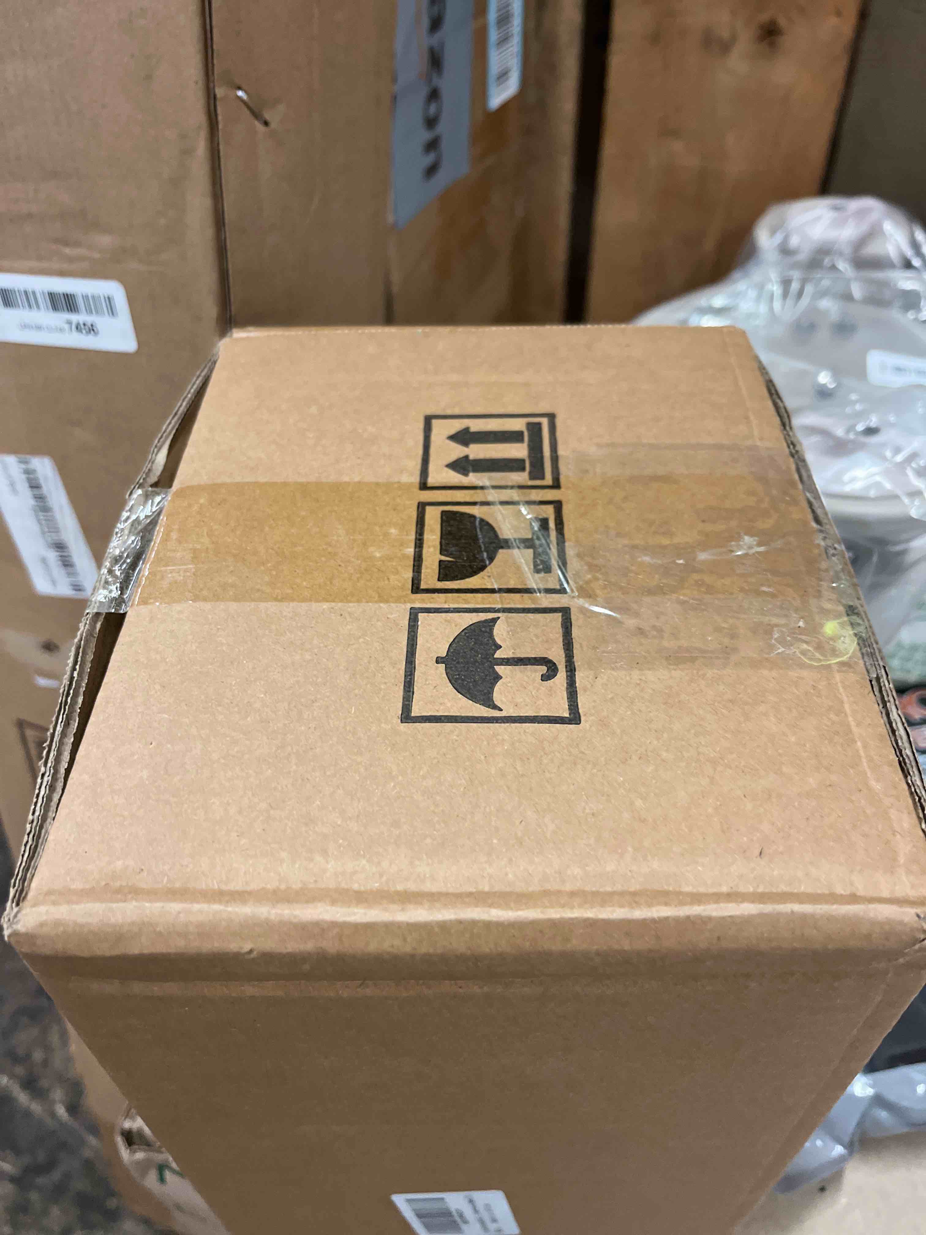 https://s3.amazonaws.com/lotting-images-prod/phillipi/BLU4402900_1752619071687.jpeg