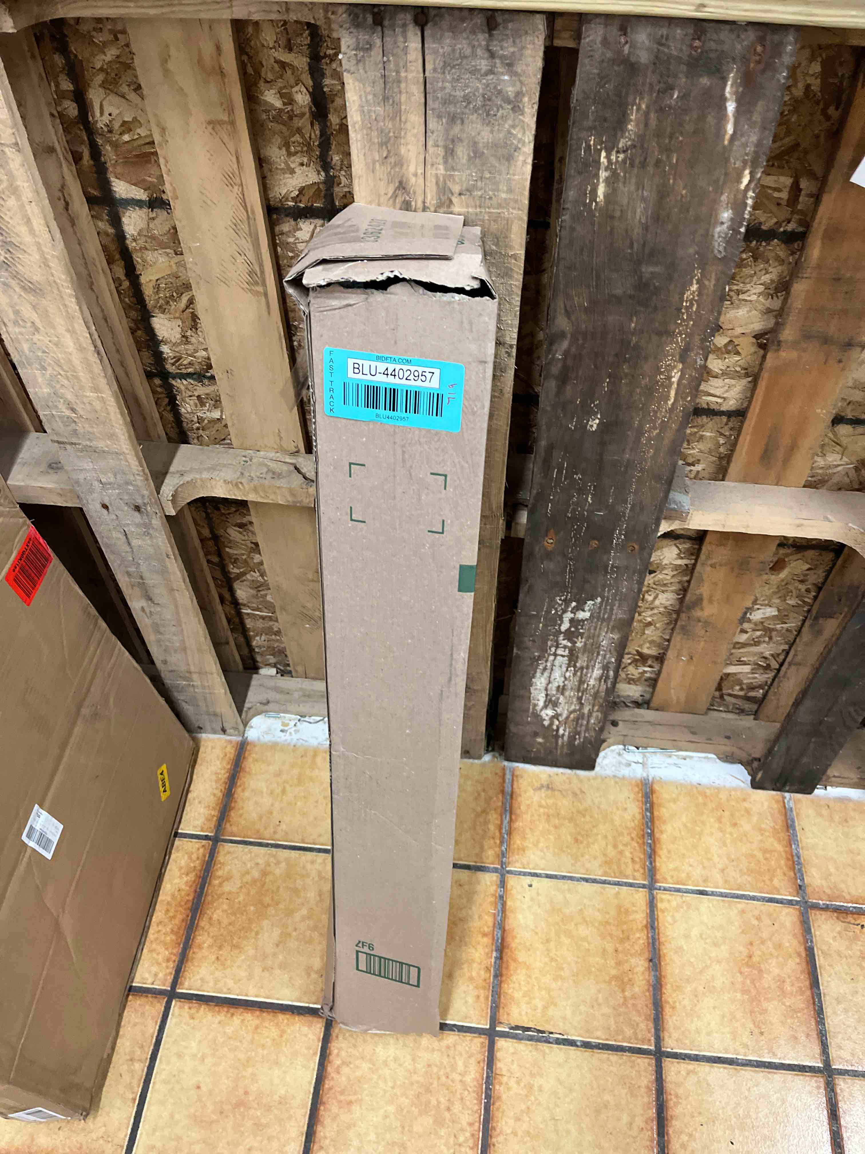 https://s3.amazonaws.com/lotting-images-prod/phillipi/BLU4402957_1747774467967.jpeg