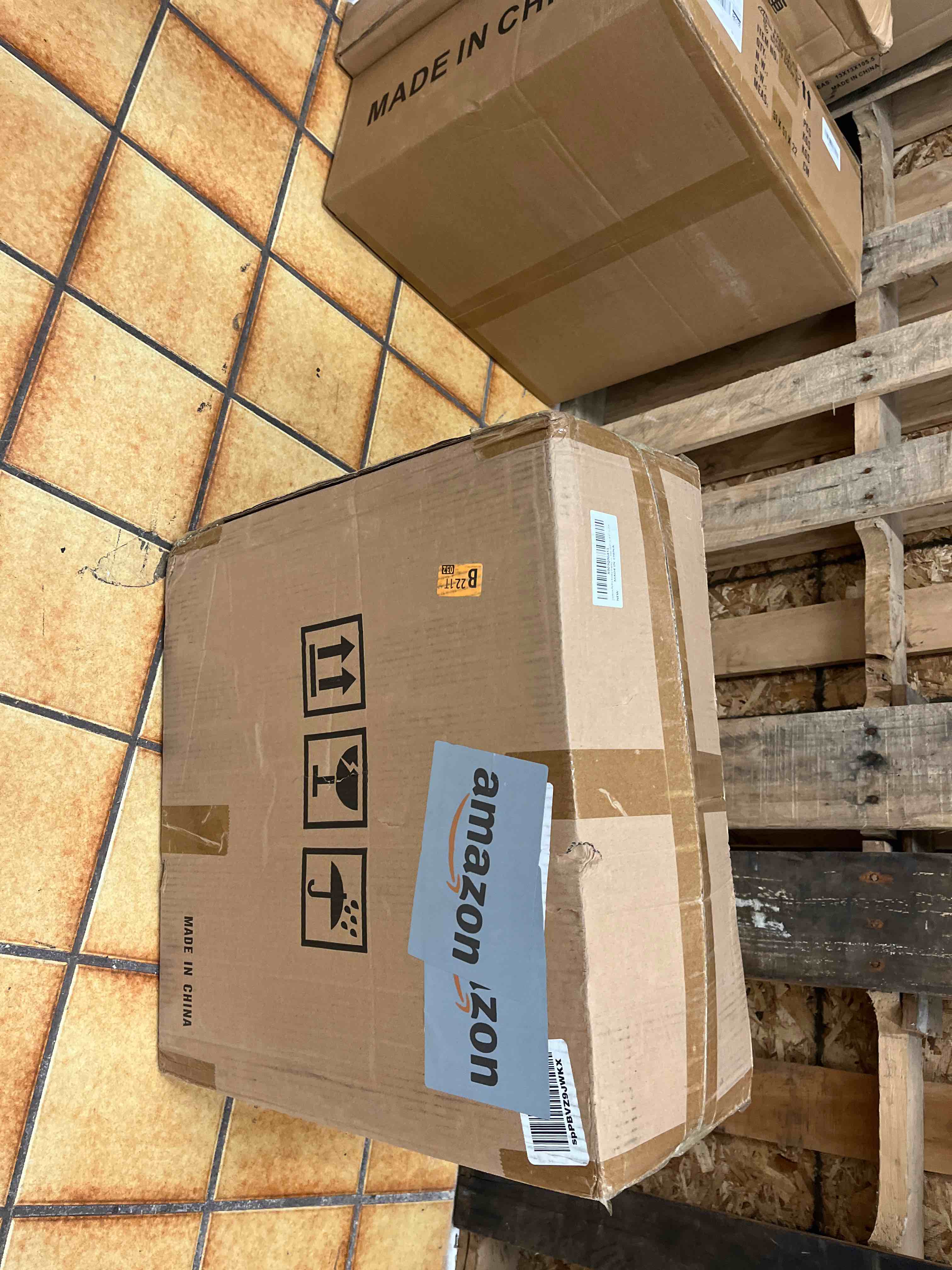 https://s3.amazonaws.com/lotting-images-prod/phillipi/BLU4402958_1747774339845.jpeg