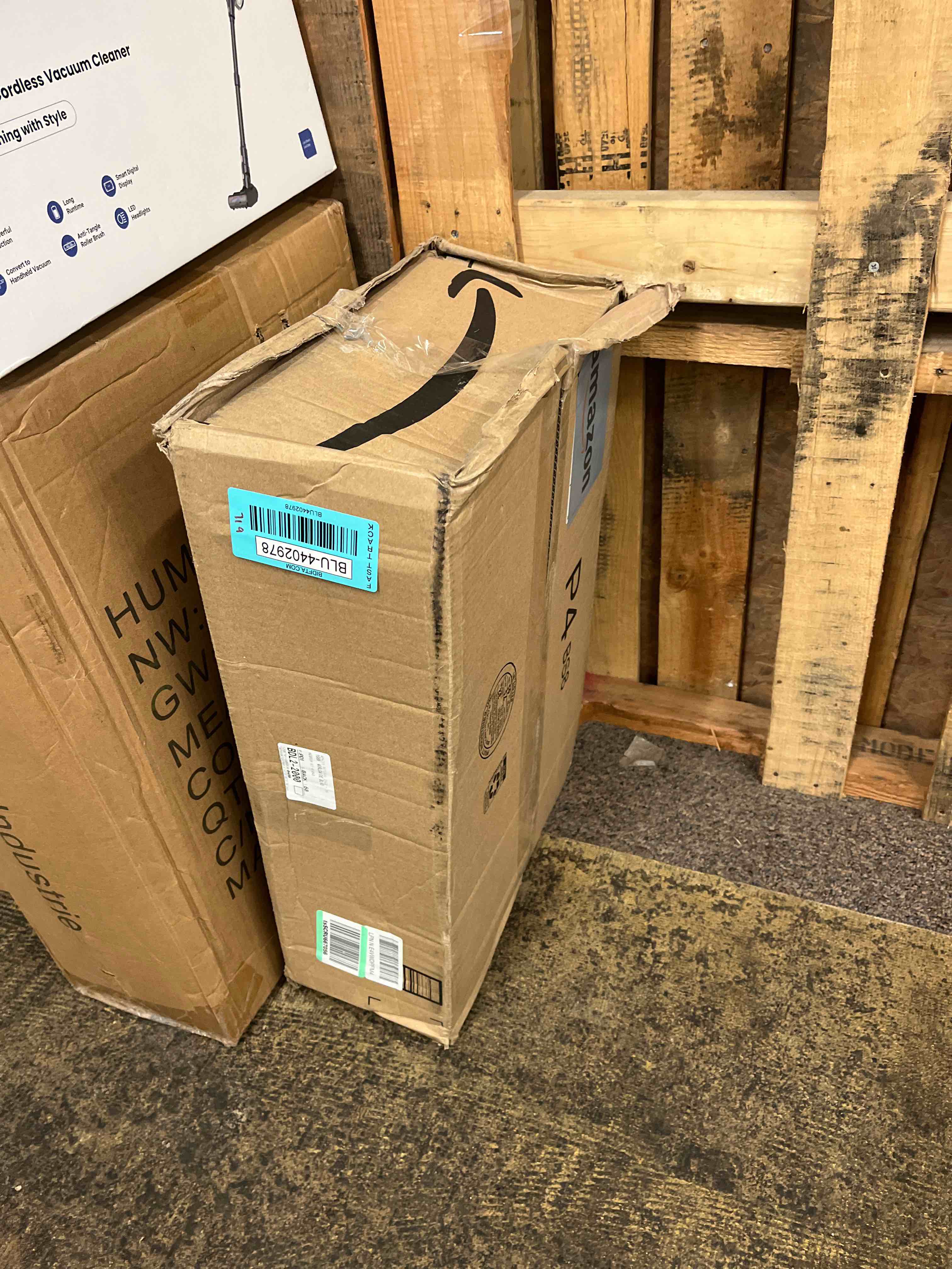 https://s3.amazonaws.com/lotting-images-prod/phillipi/BLU4402978_1747772738024.jpeg
