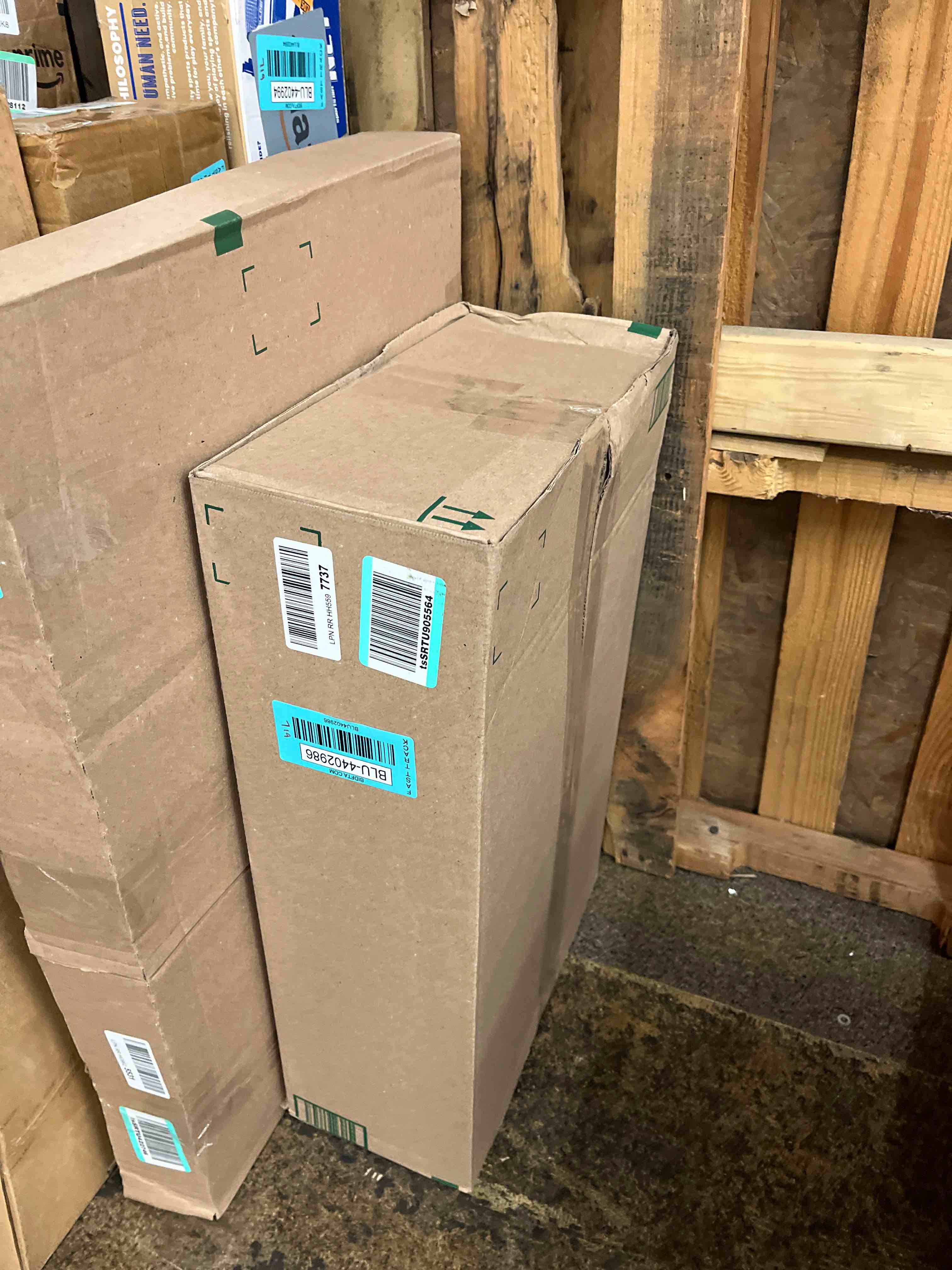https://s3.amazonaws.com/lotting-images-prod/phillipi/BLU4402986_1747771505133.jpeg