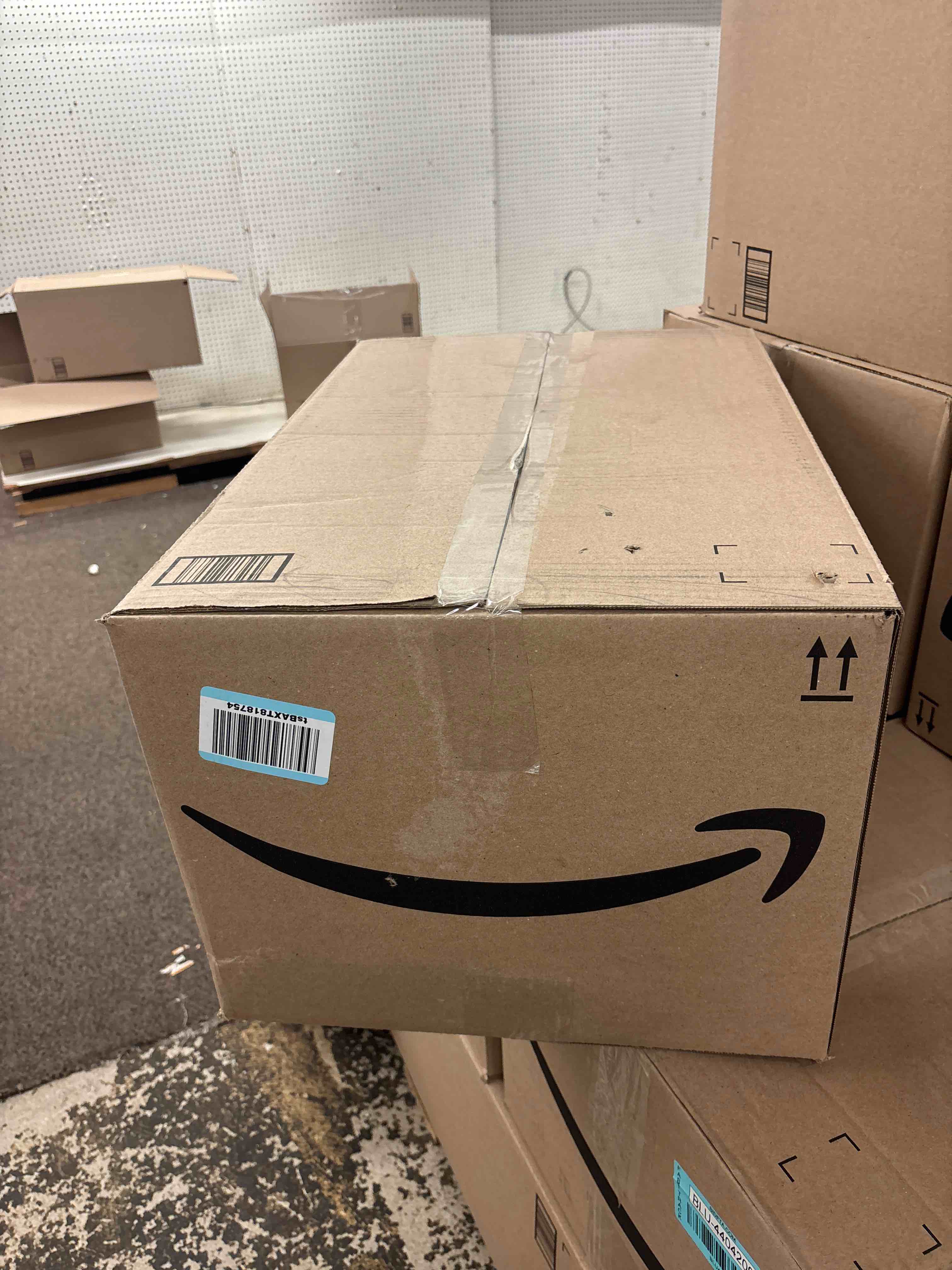 https://s3.amazonaws.com/lotting-images-prod/phillipi/BLU4404193_1752832139455.jpeg