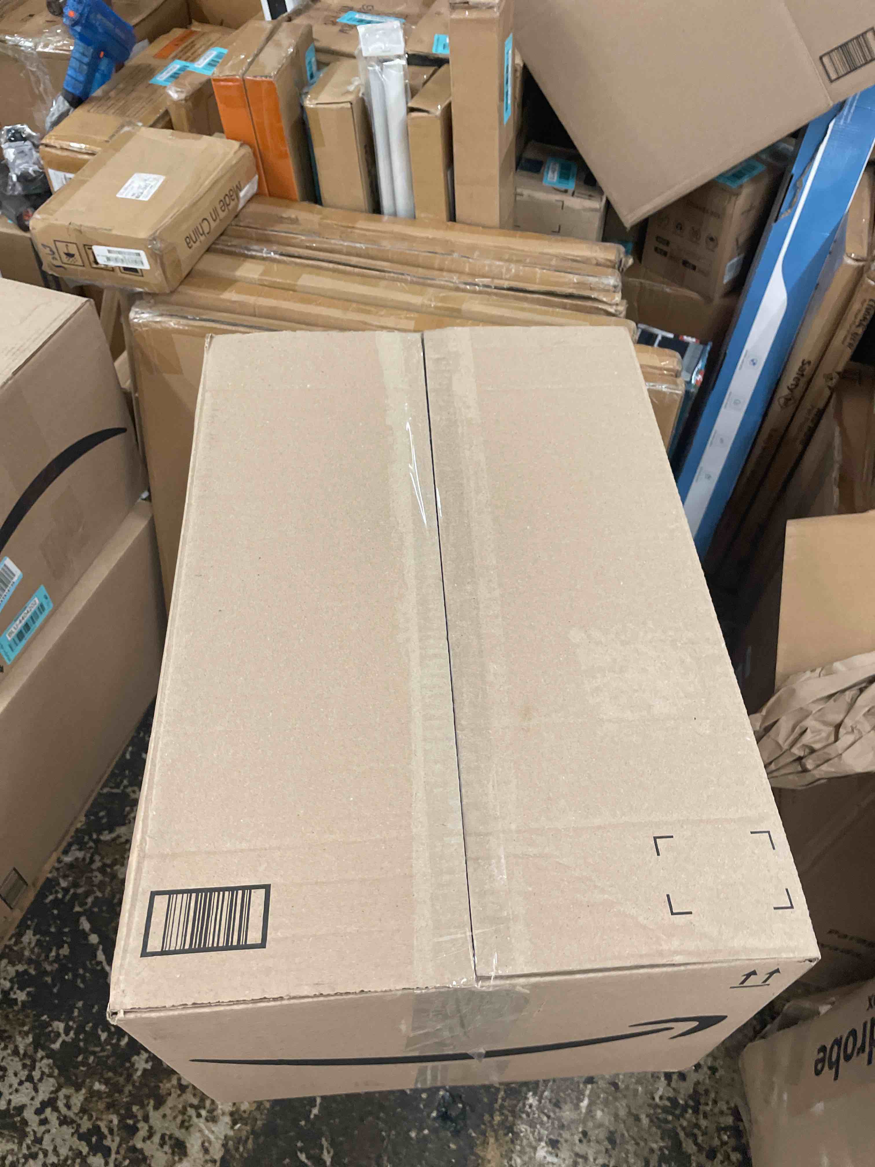 https://s3.amazonaws.com/lotting-images-prod/phillipi/BLU4404200_1752652584858.jpeg
