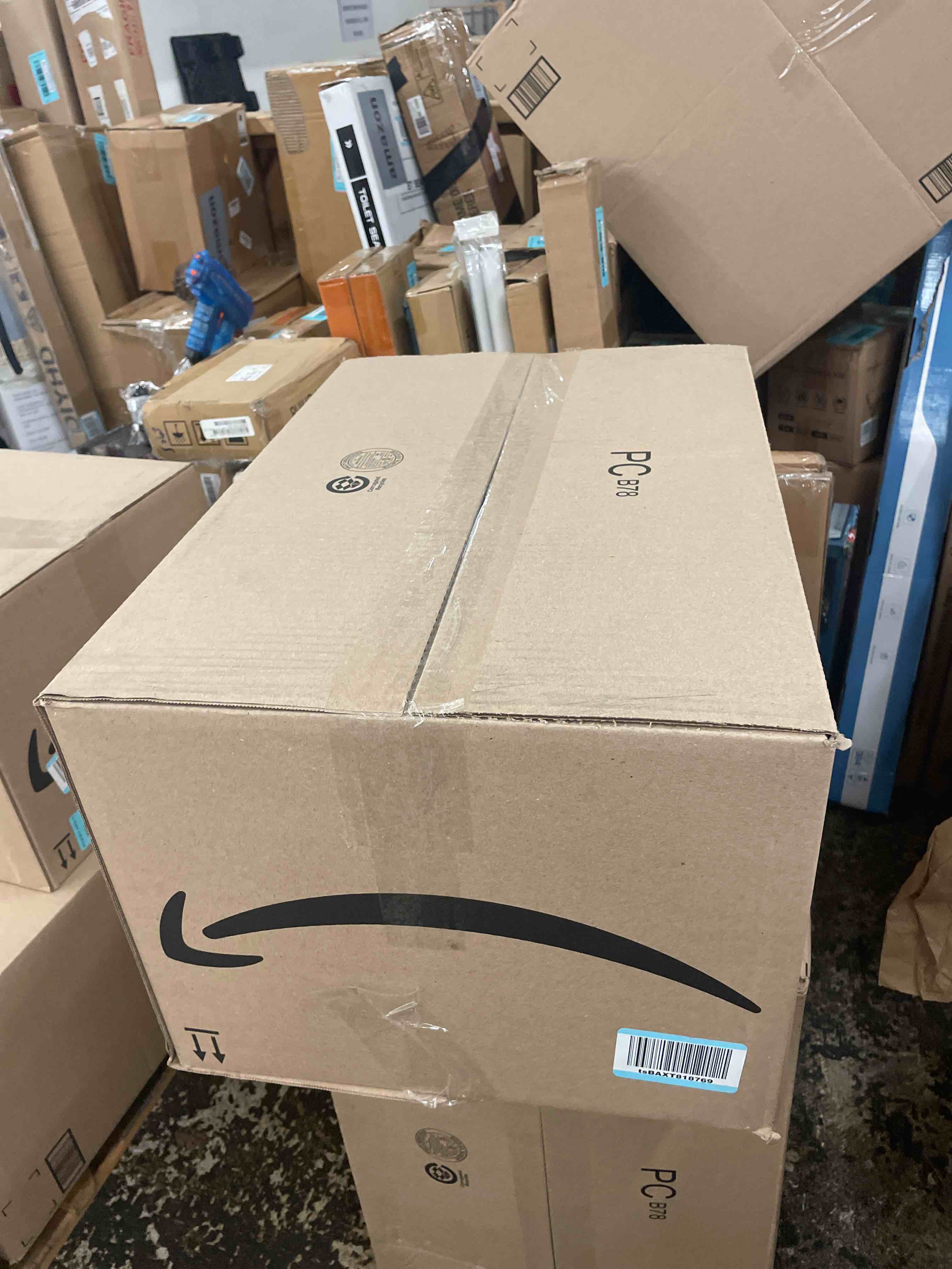 https://s3.amazonaws.com/lotting-images-prod/phillipi/BLU4404201_1752652356251.jpeg