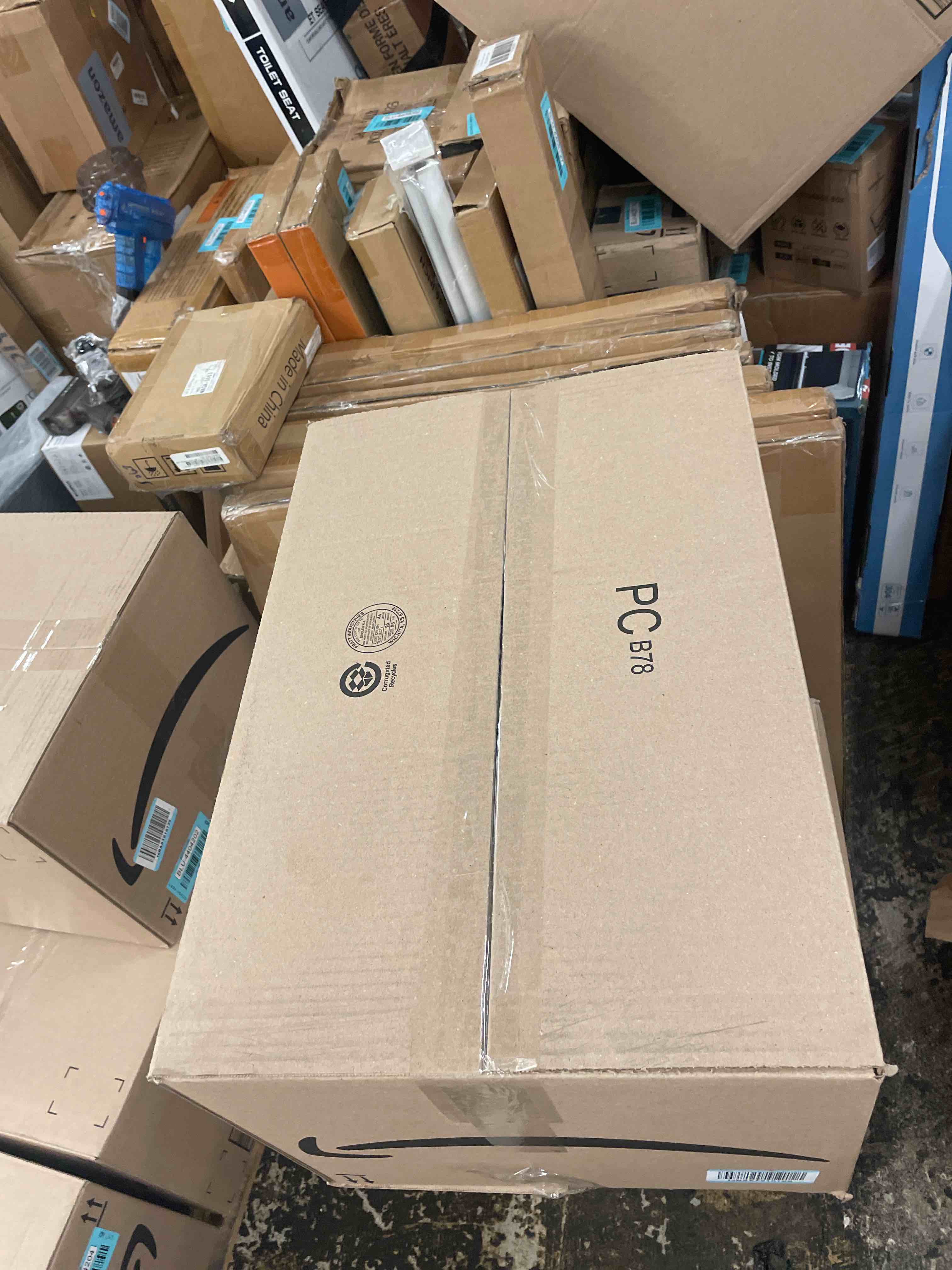 https://s3.amazonaws.com/lotting-images-prod/phillipi/BLU4404201_1752652357819.jpeg