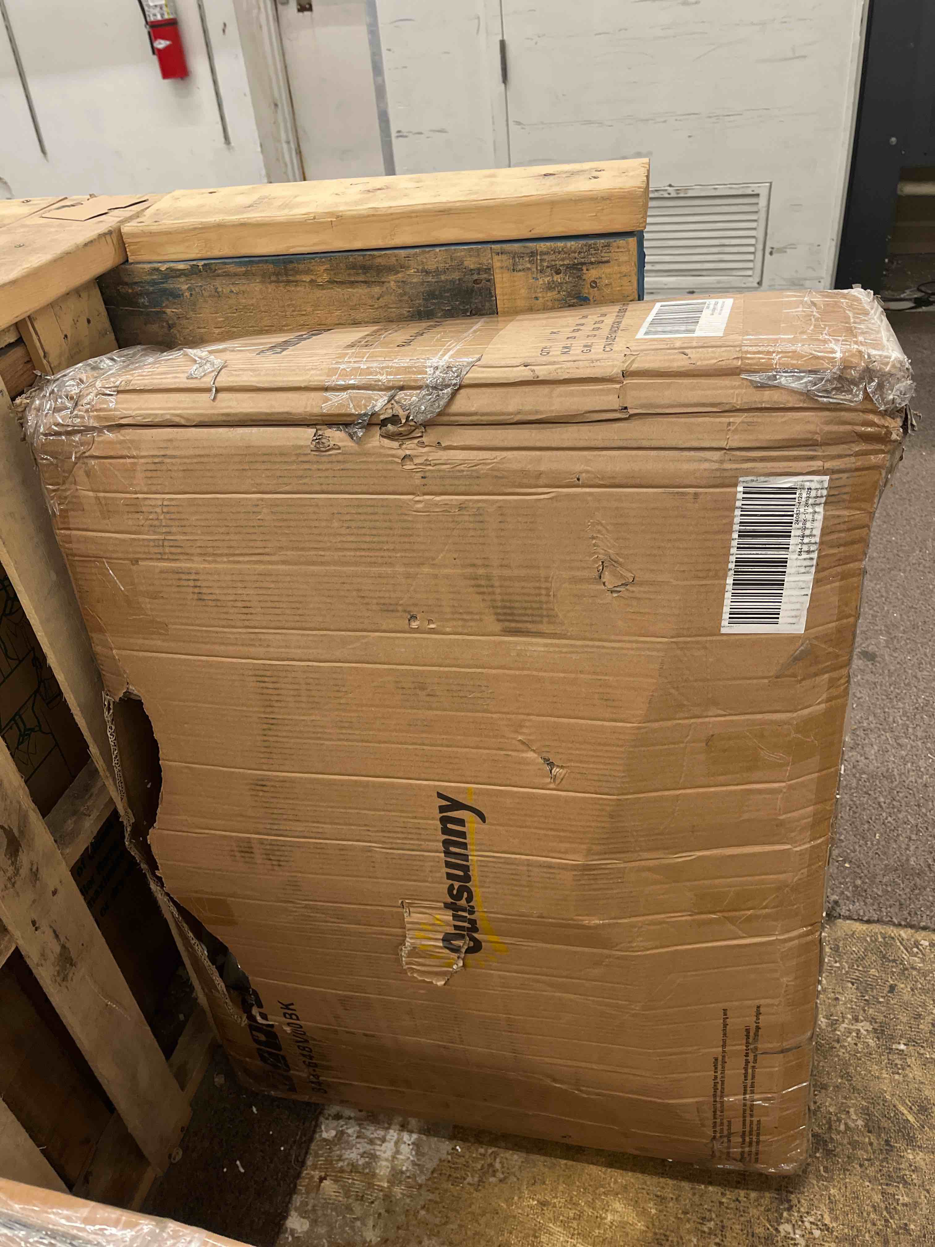 https://s3.amazonaws.com/lotting-images-prod/phillipi/BLU4406178_1746106589766.jpeg