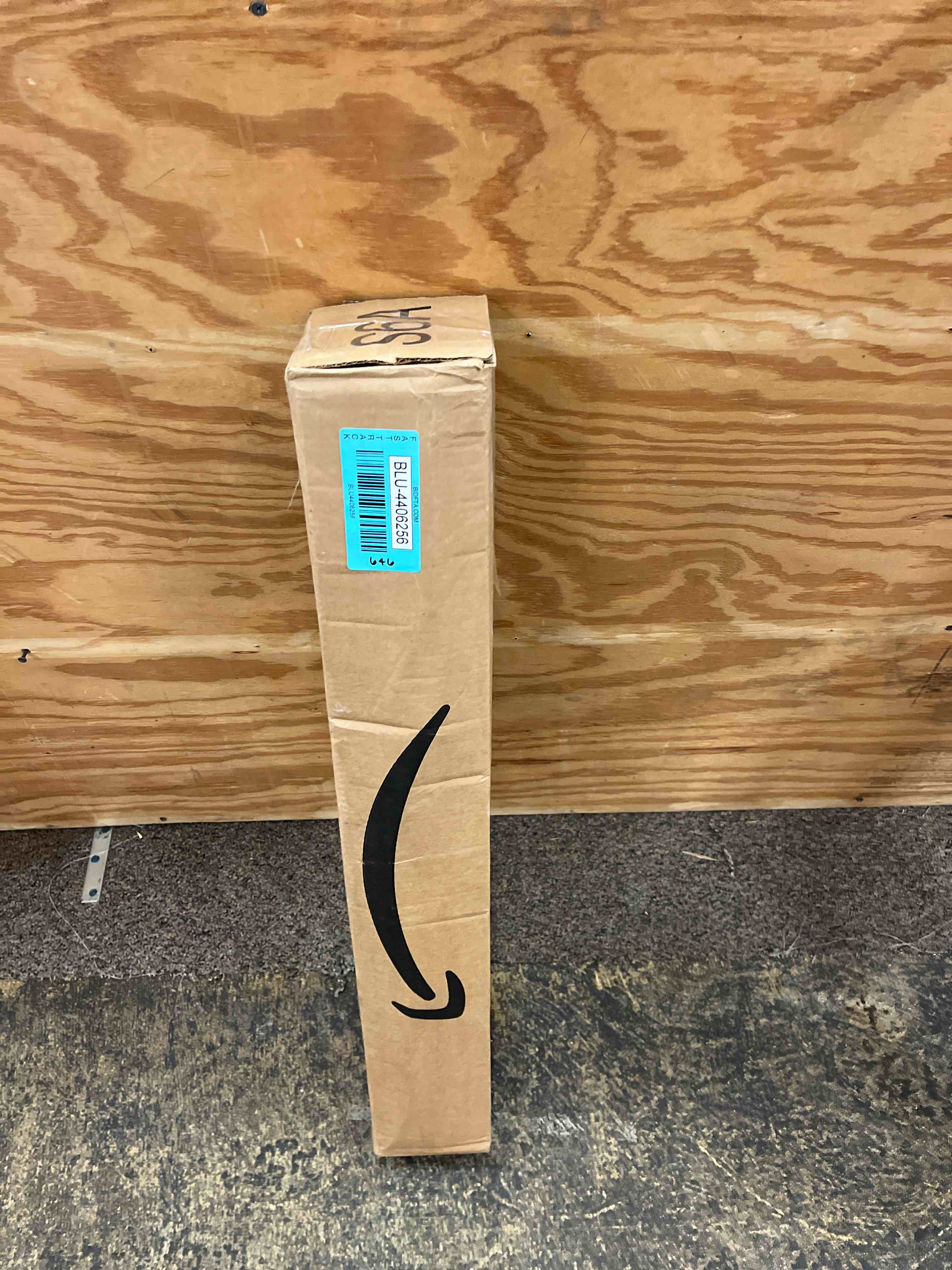 https://s3.amazonaws.com/lotting-images-prod/phillipi/BLU4406256_1746140406338.jpeg