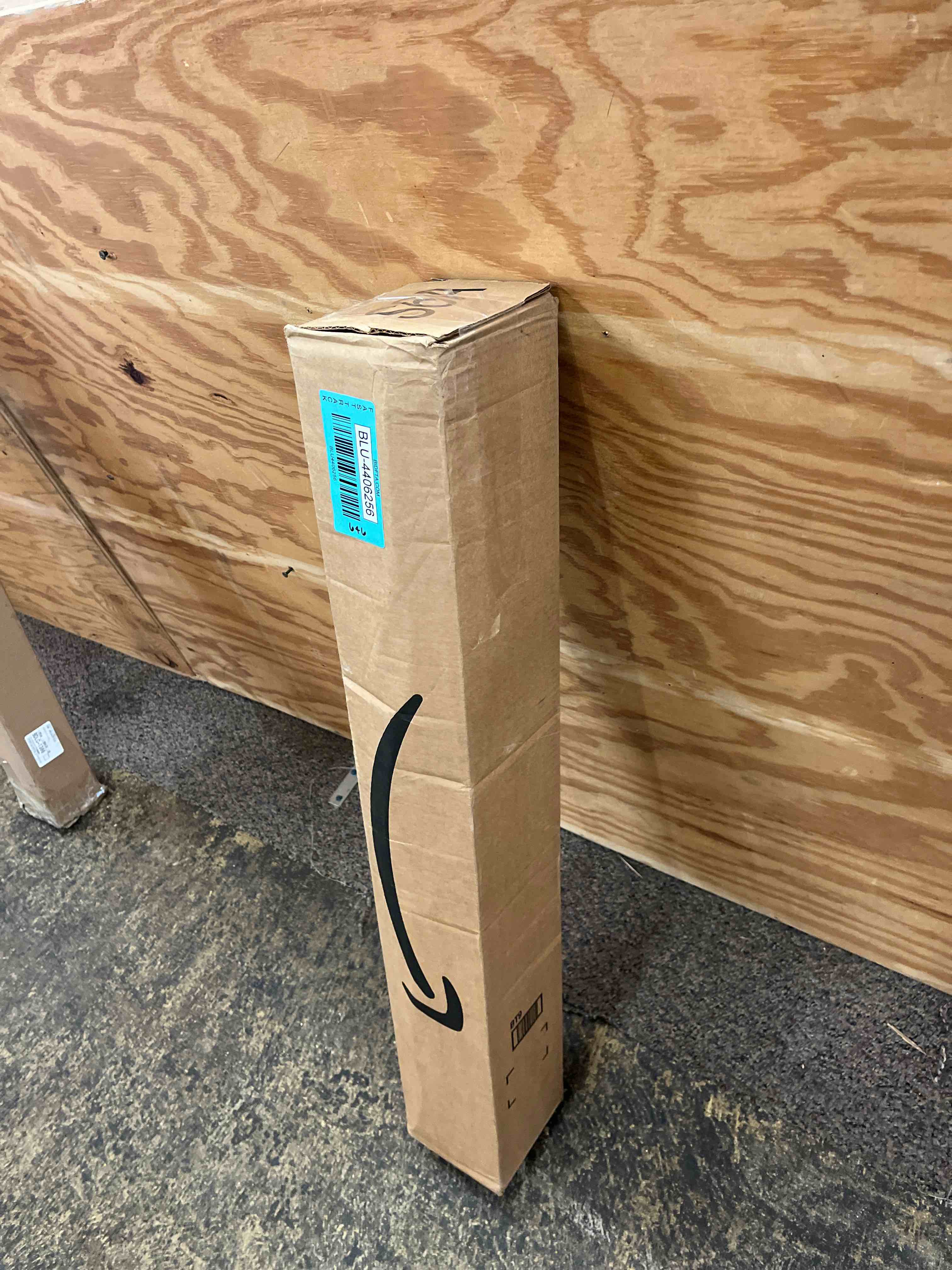 https://s3.amazonaws.com/lotting-images-prod/phillipi/BLU4406256_1746140408124.jpeg