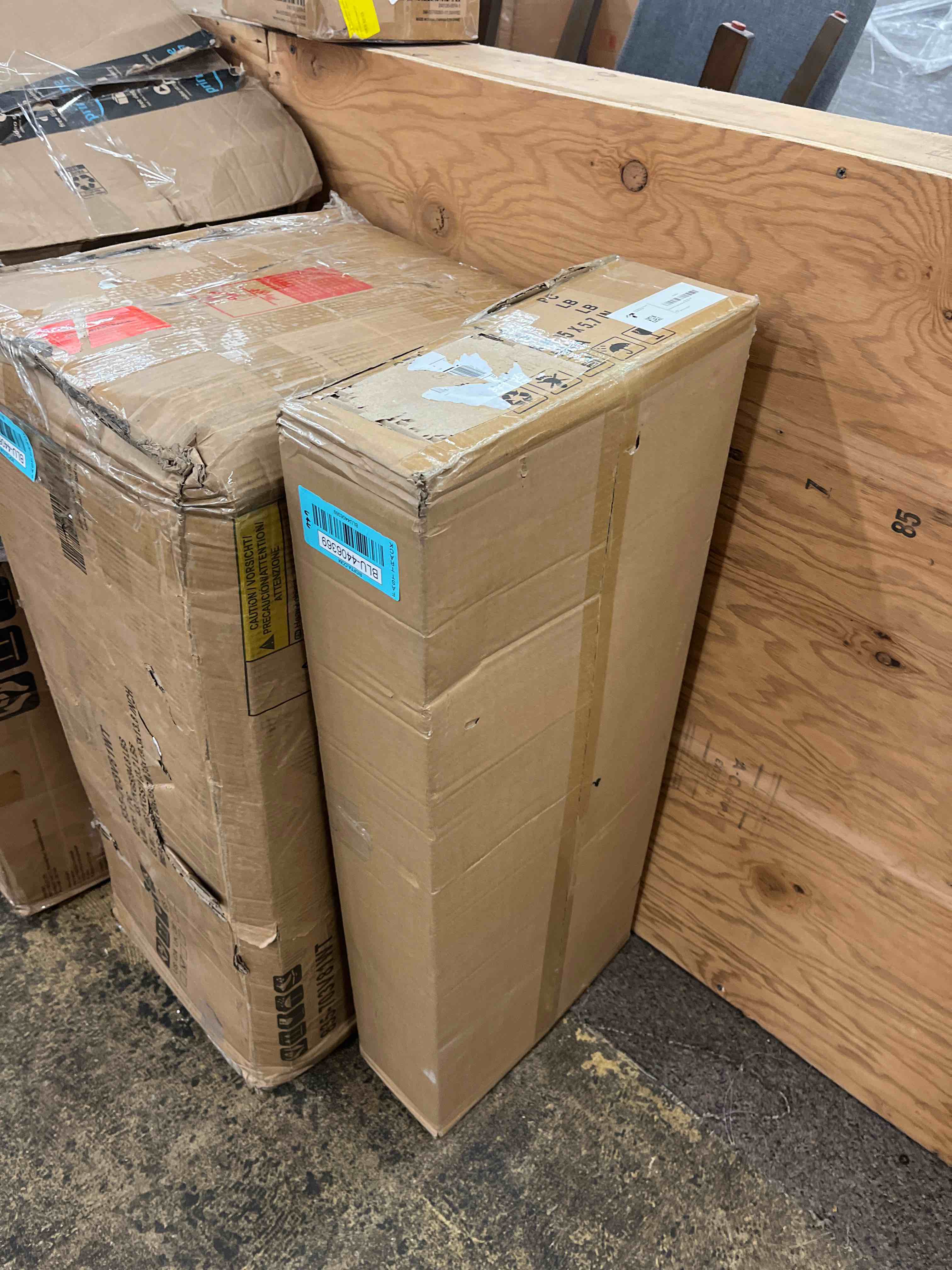 https://s3.amazonaws.com/lotting-images-prod/phillipi/BLU4406369_1746139046225.jpeg