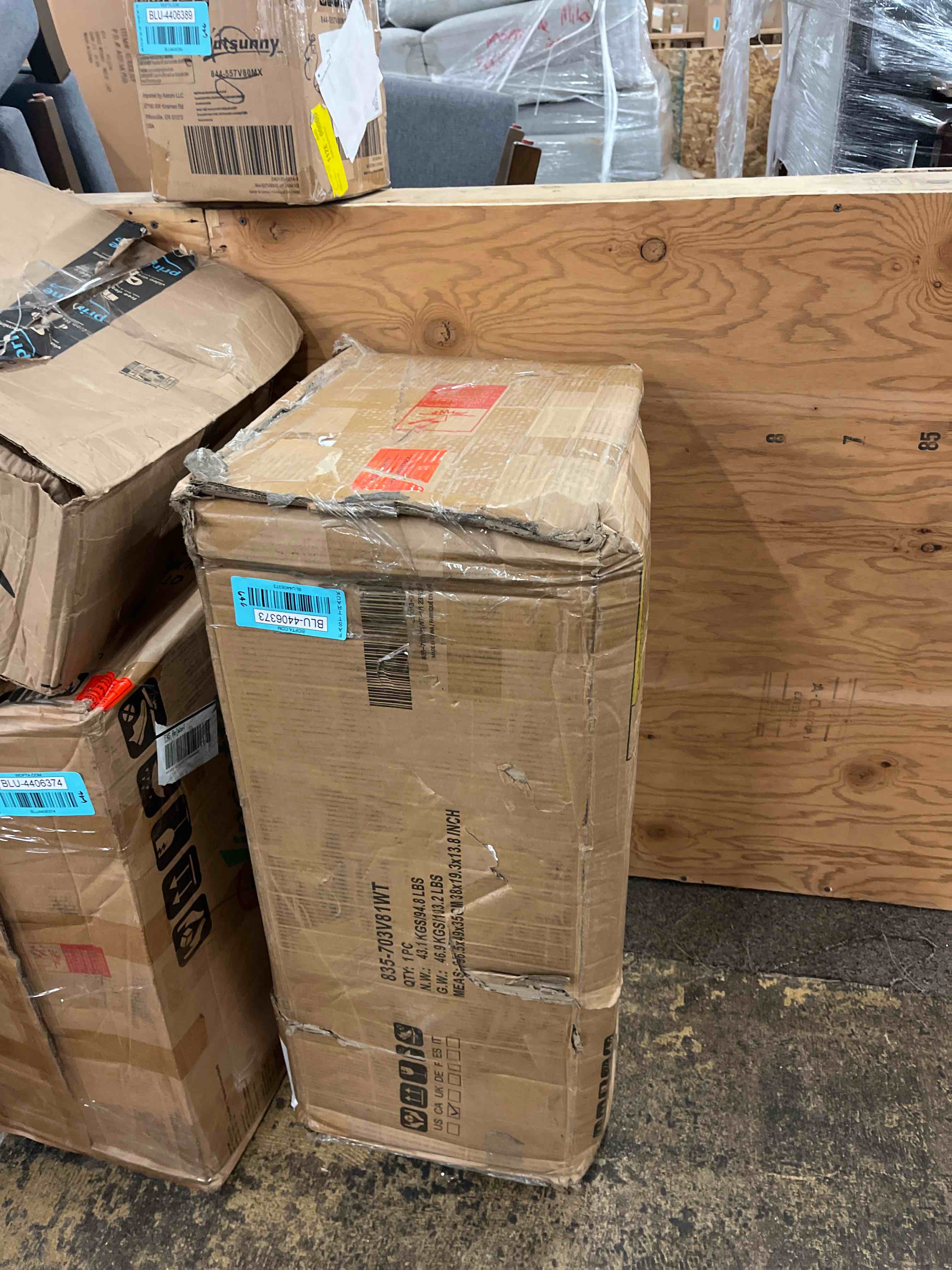 https://s3.amazonaws.com/lotting-images-prod/phillipi/BLU4406373_1746138599633.jpeg