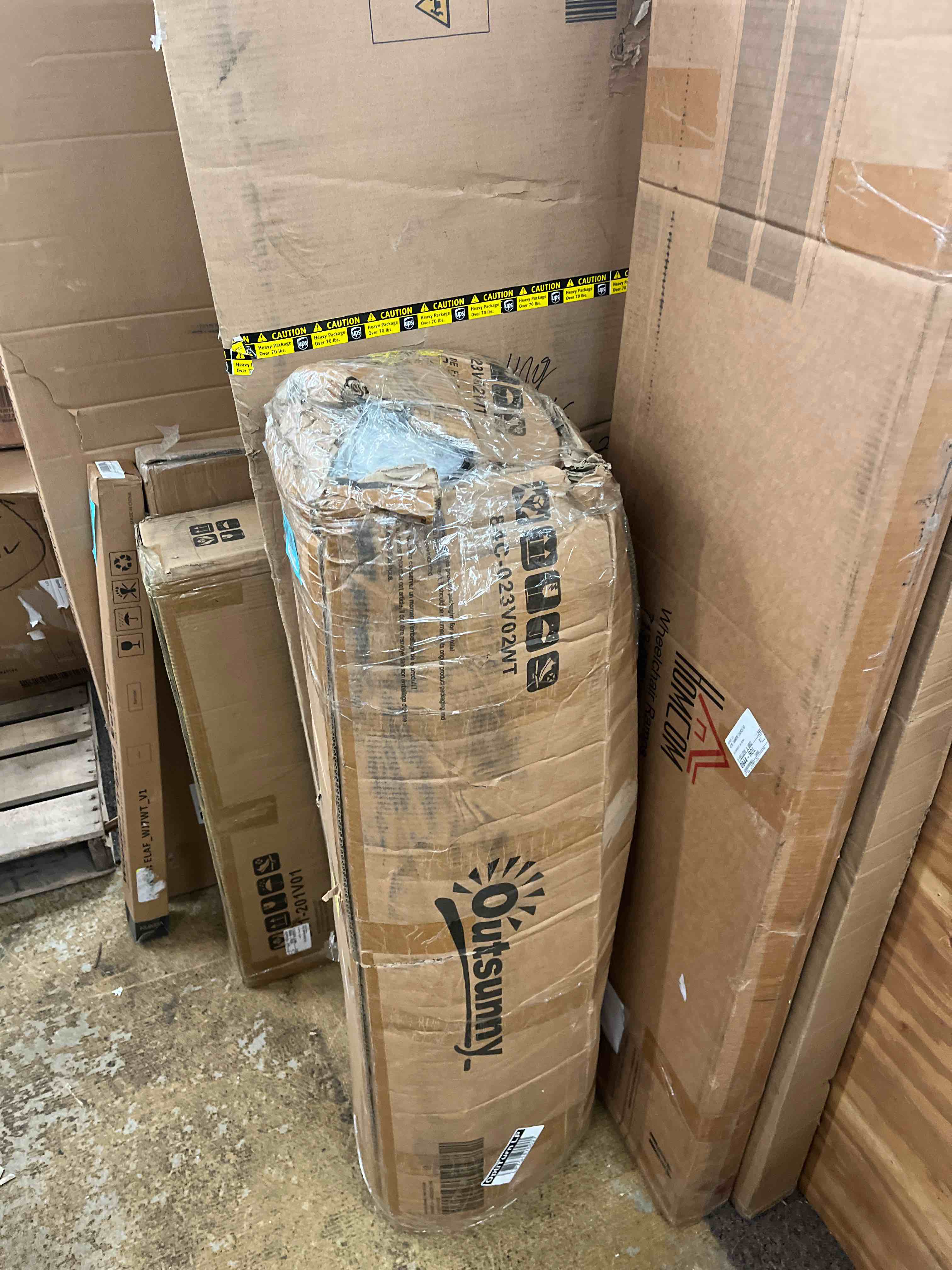 https://s3.amazonaws.com/lotting-images-prod/phillipi/BLU4406381_1746137817579.jpeg