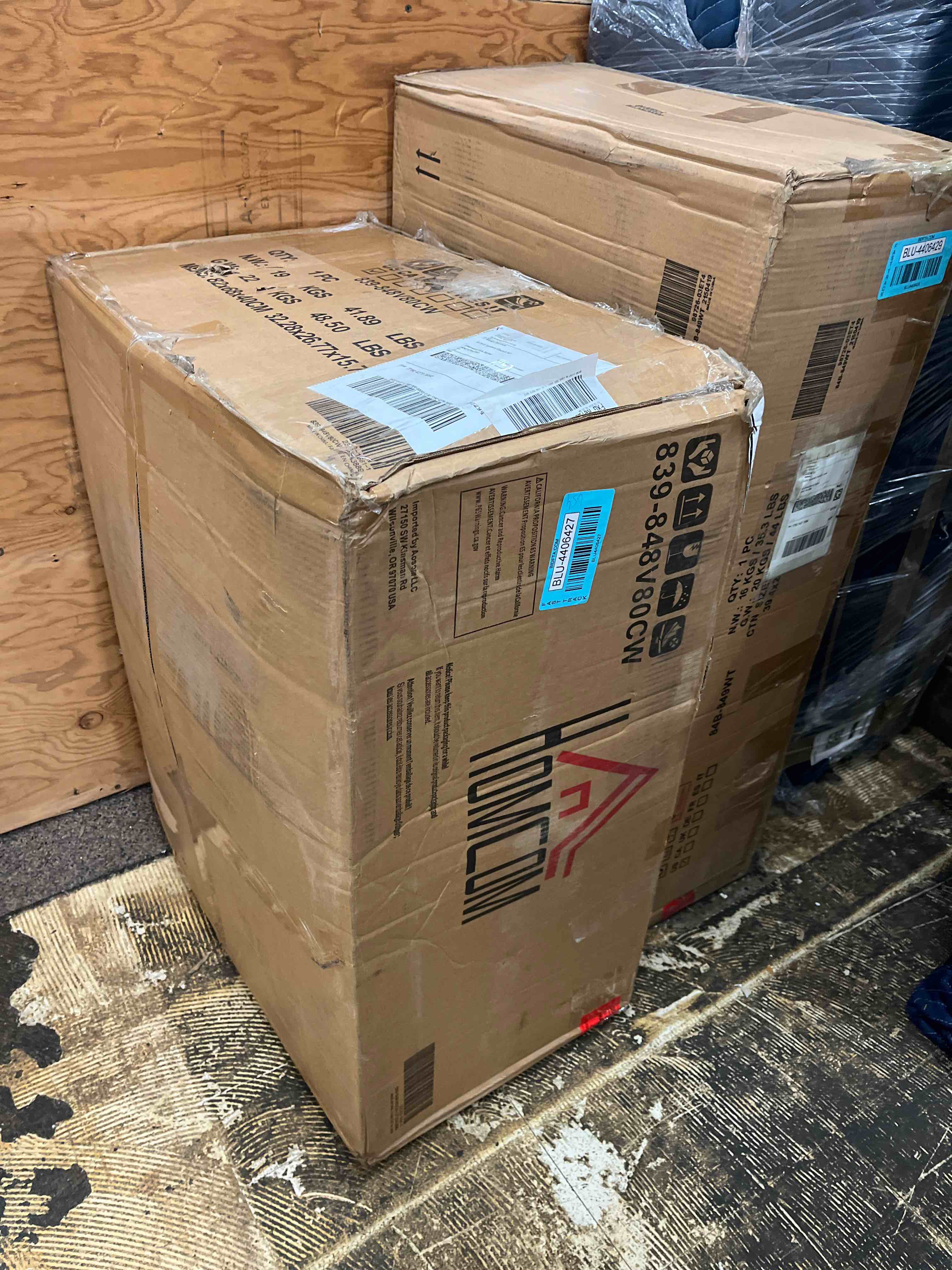 https://s3.amazonaws.com/lotting-images-prod/phillipi/BLU4406427_1746197312578.jpeg