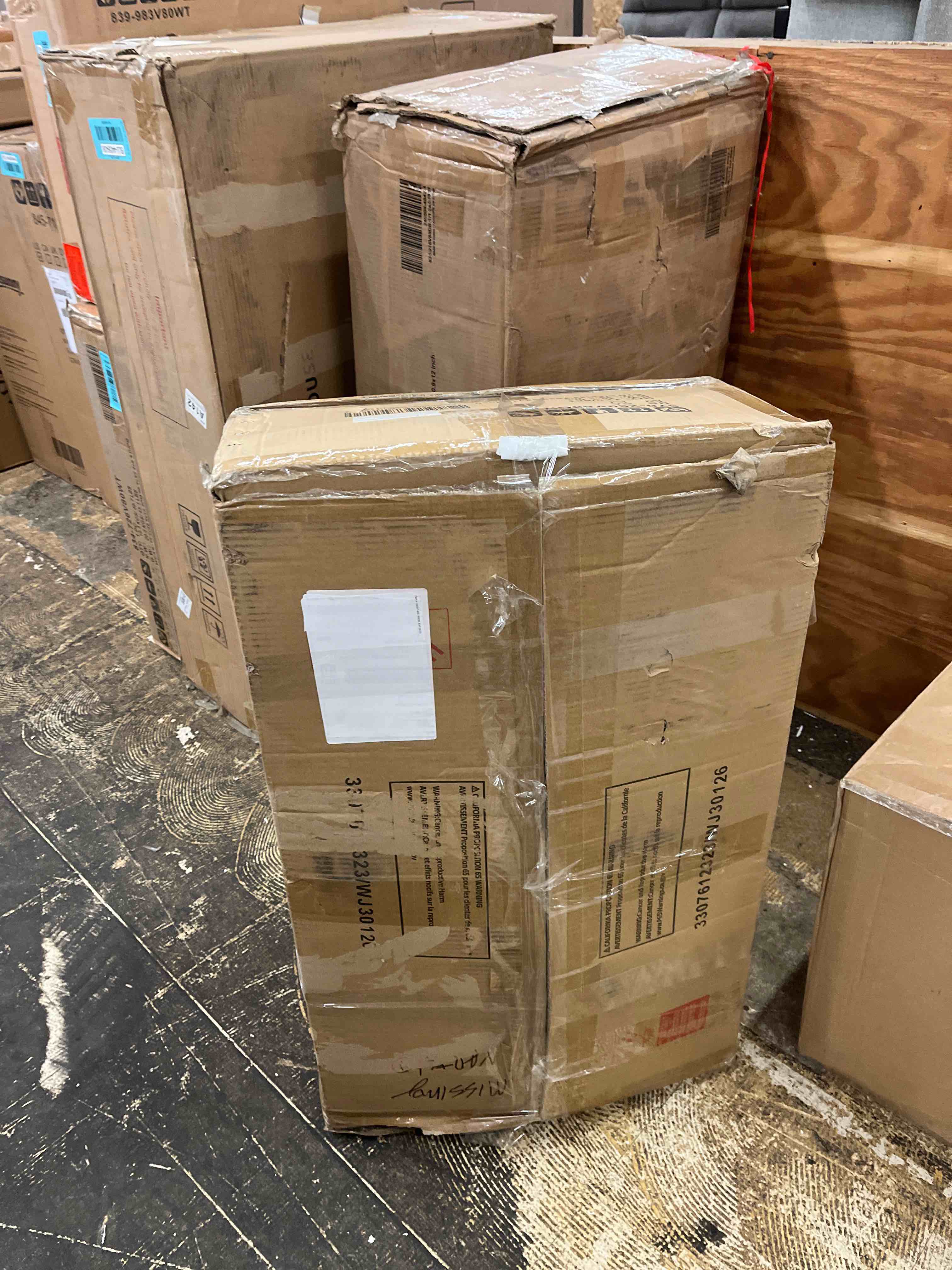 https://s3.amazonaws.com/lotting-images-prod/phillipi/BLU4406435_1746196409258.jpeg