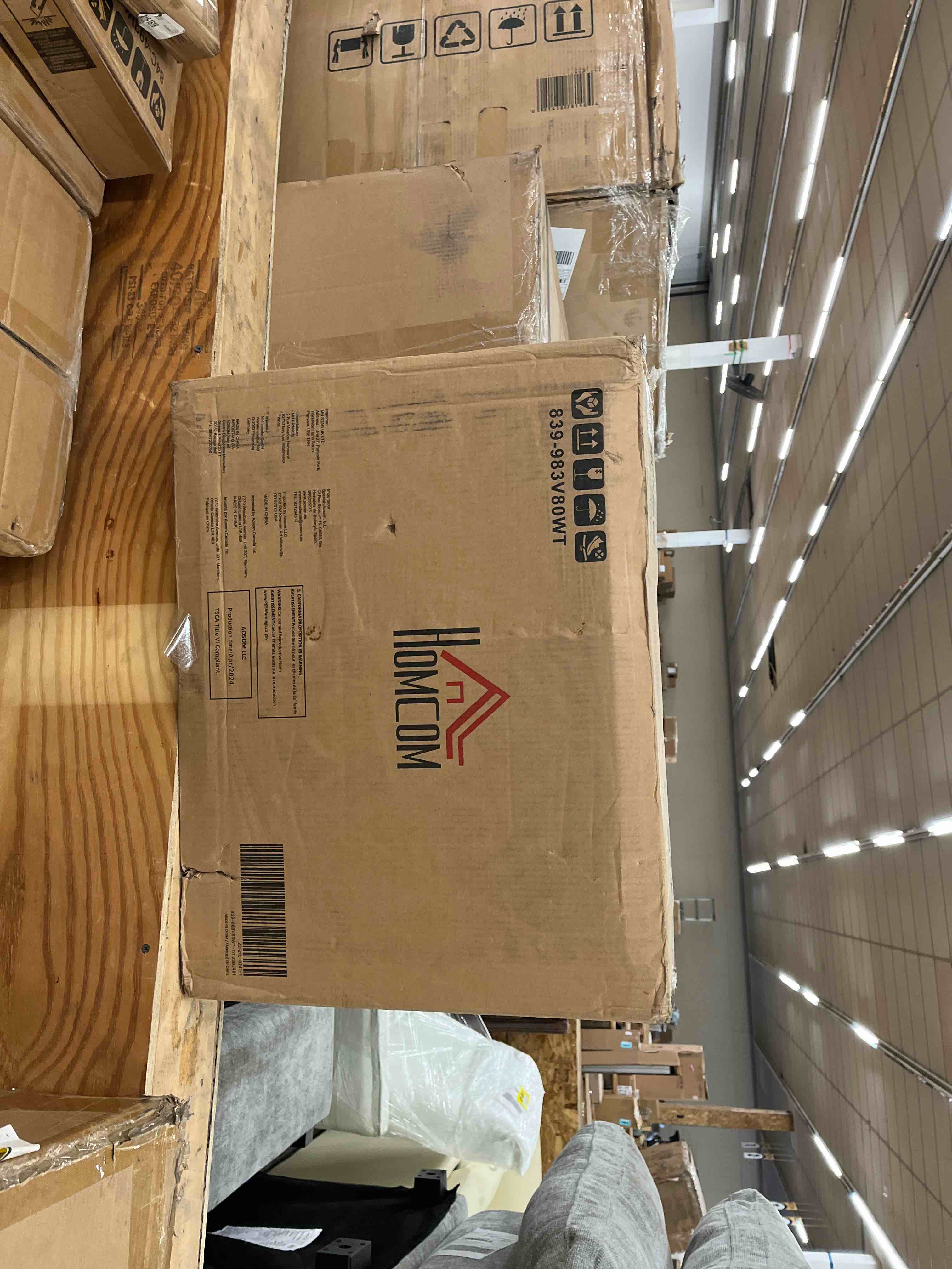 https://s3.amazonaws.com/lotting-images-prod/phillipi/BLU4406439_1746195302288.jpeg