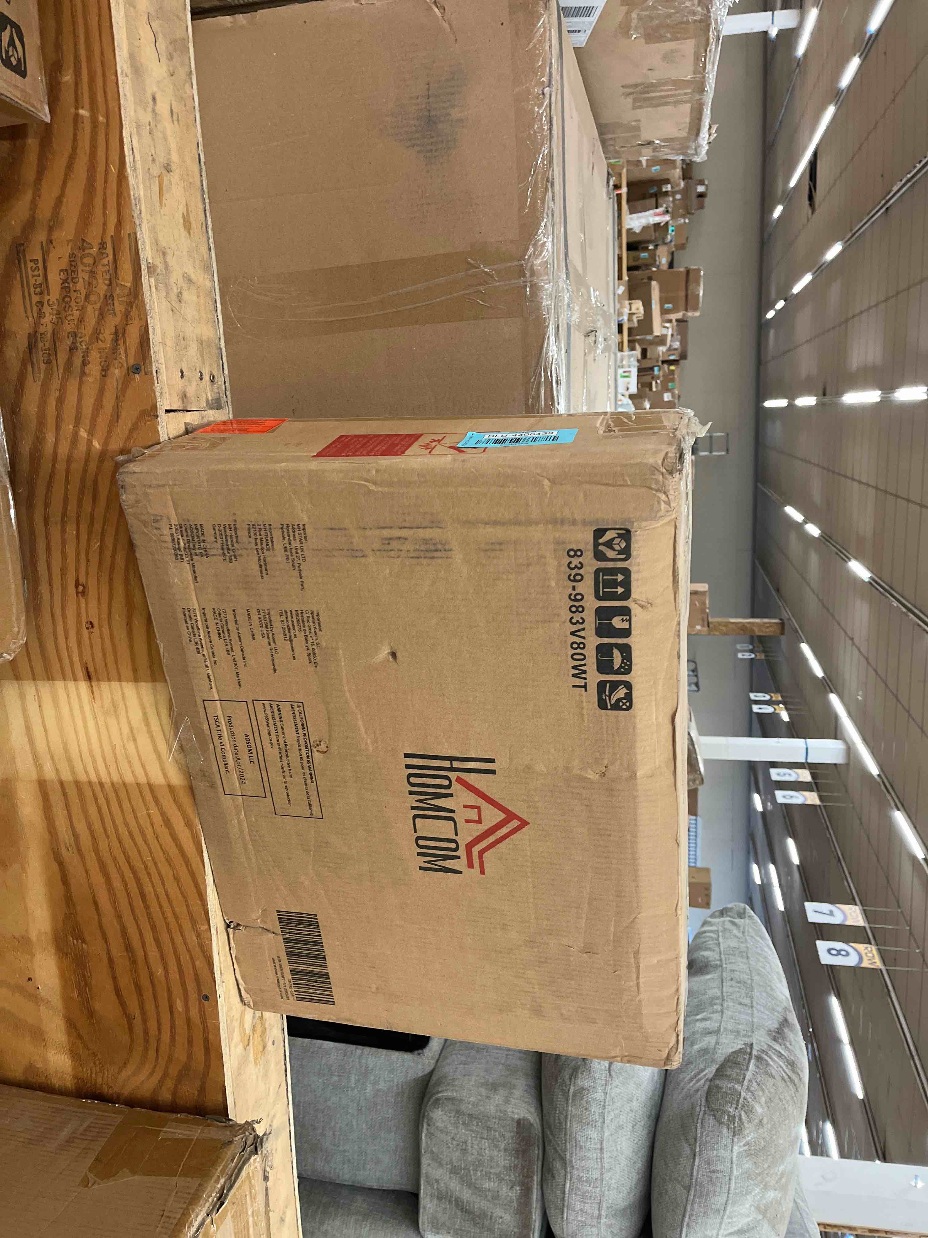 https://s3.amazonaws.com/lotting-images-prod/phillipi/BLU4406439_1746195304239.jpeg