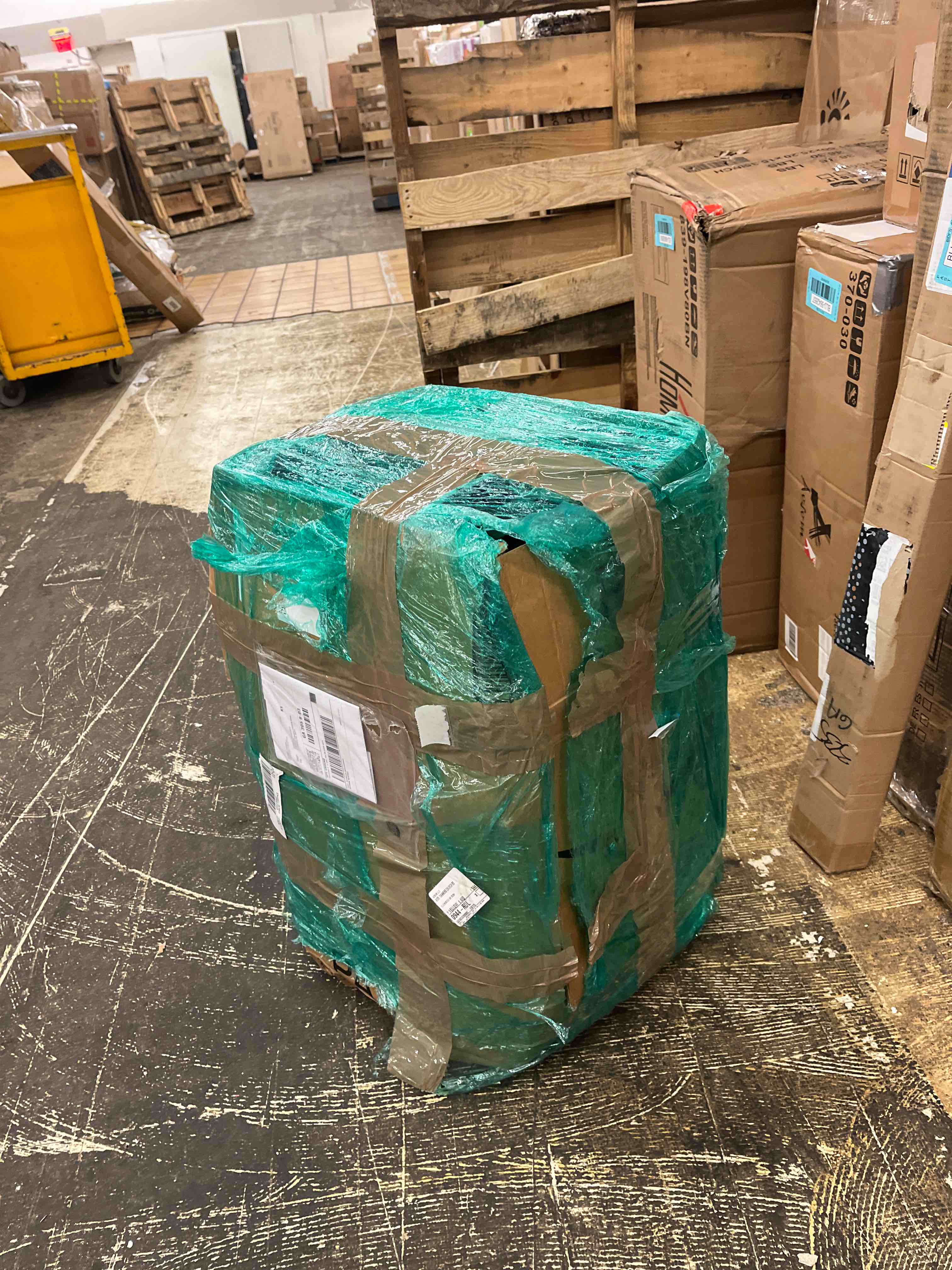 https://s3.amazonaws.com/lotting-images-prod/phillipi/BLU4406453_1746193858399.jpeg