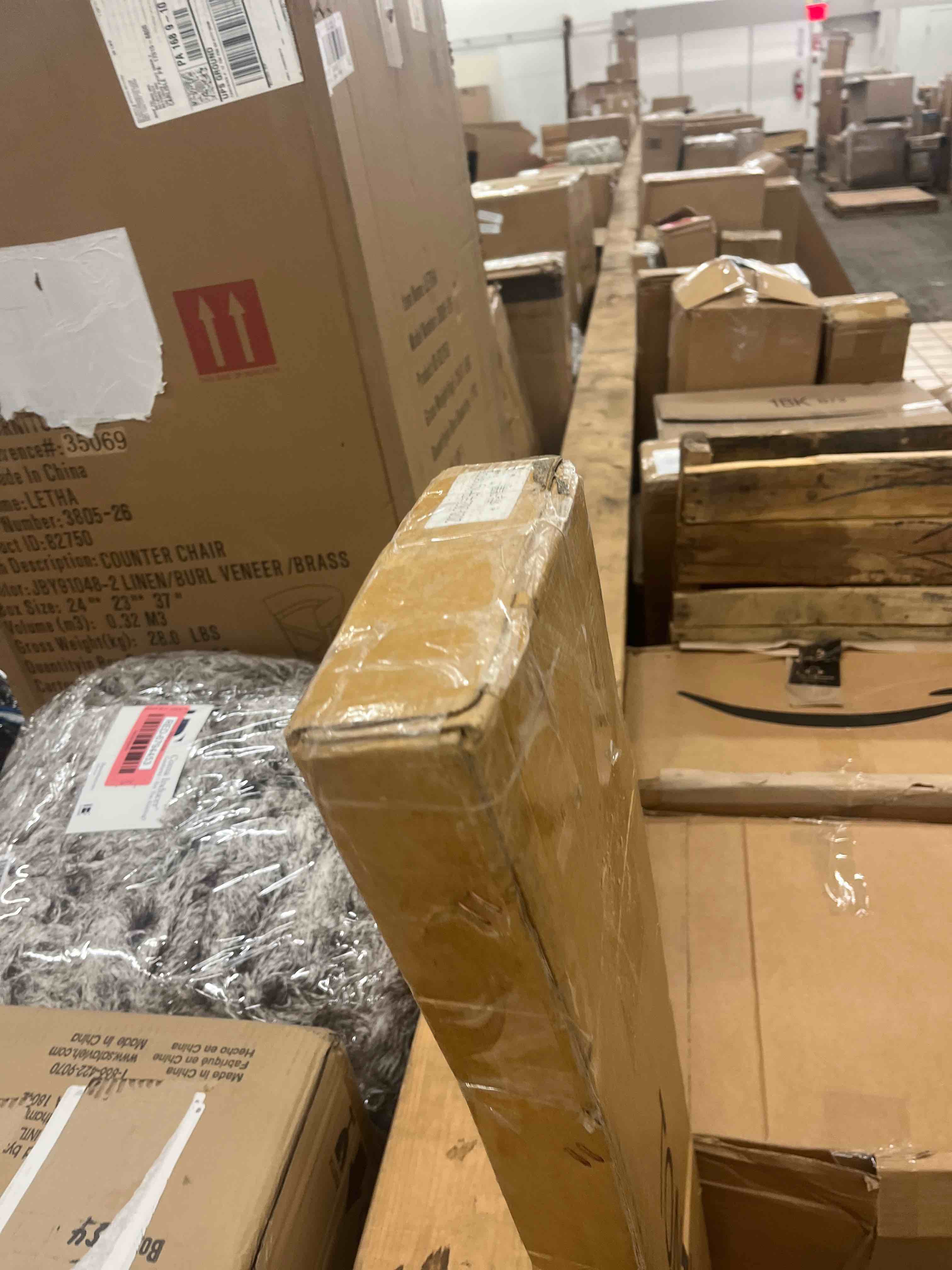 https://s3.amazonaws.com/lotting-images-prod/phillipi/BLU4406497_1746192650919.jpeg
