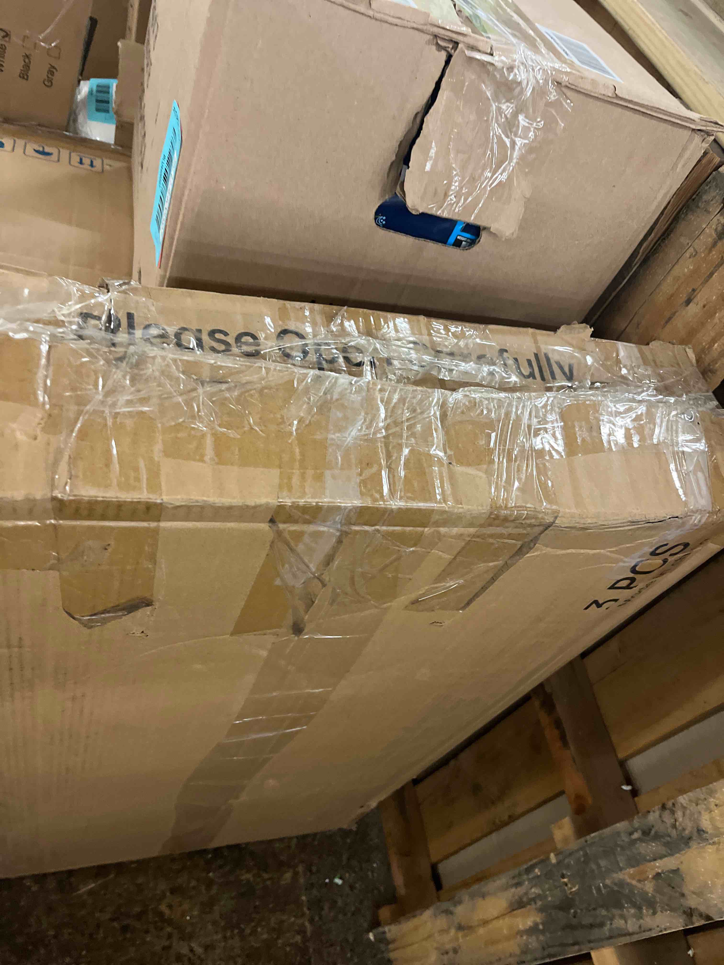 https://s3.amazonaws.com/lotting-images-prod/phillipi/BLU4406590_1746458376403.jpeg
