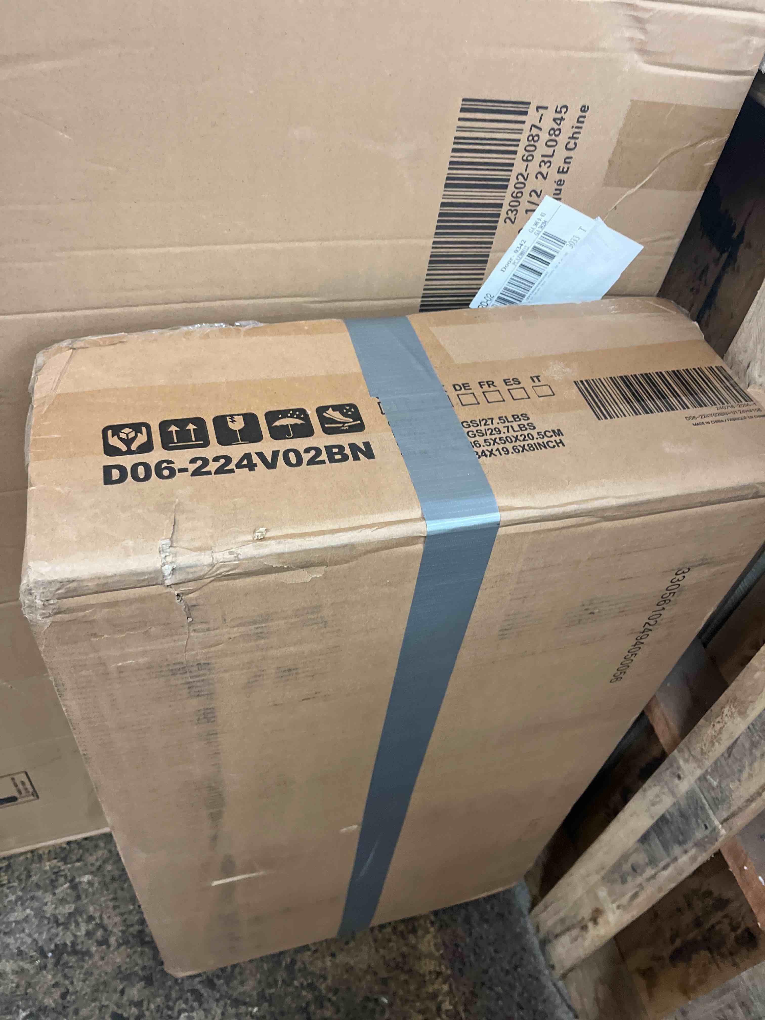 https://s3.amazonaws.com/lotting-images-prod/phillipi/BLU4406625_1746461030629.jpeg