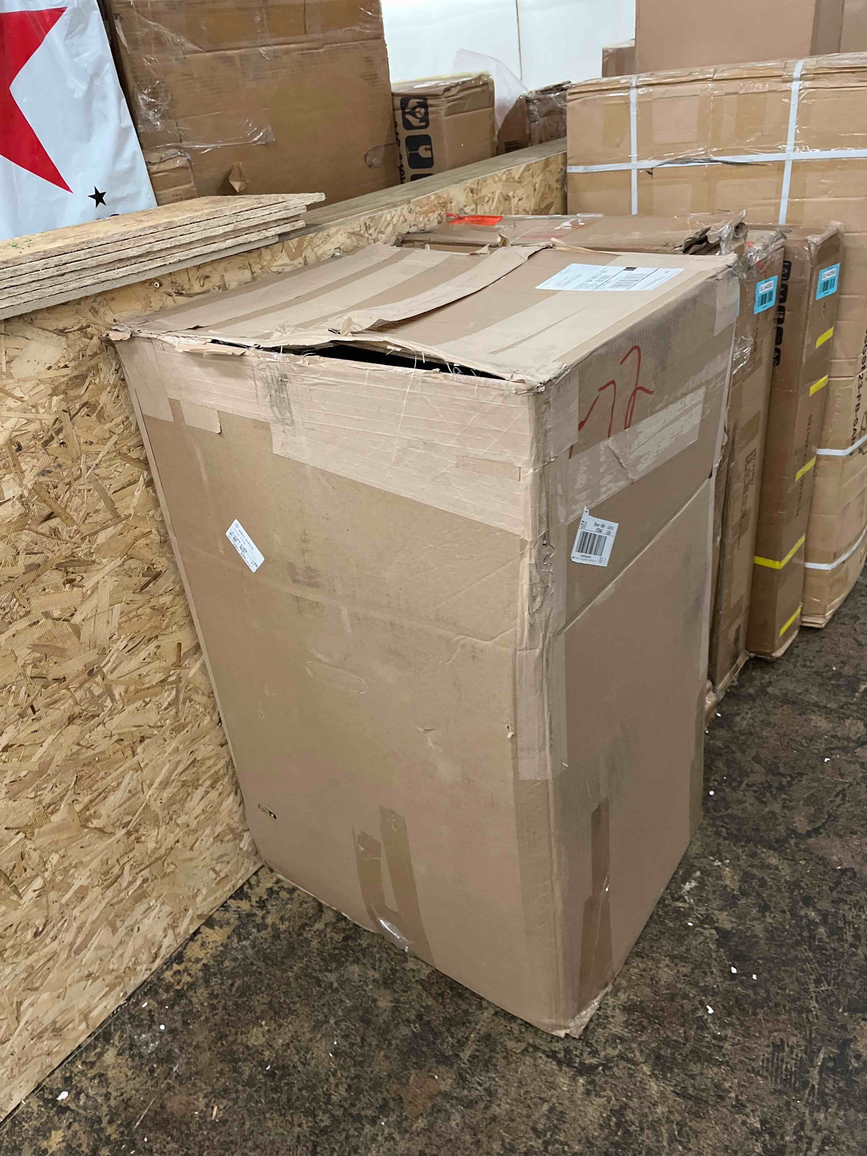 https://s3.amazonaws.com/lotting-images-prod/phillipi/BLU4406679_1746490863978.jpeg