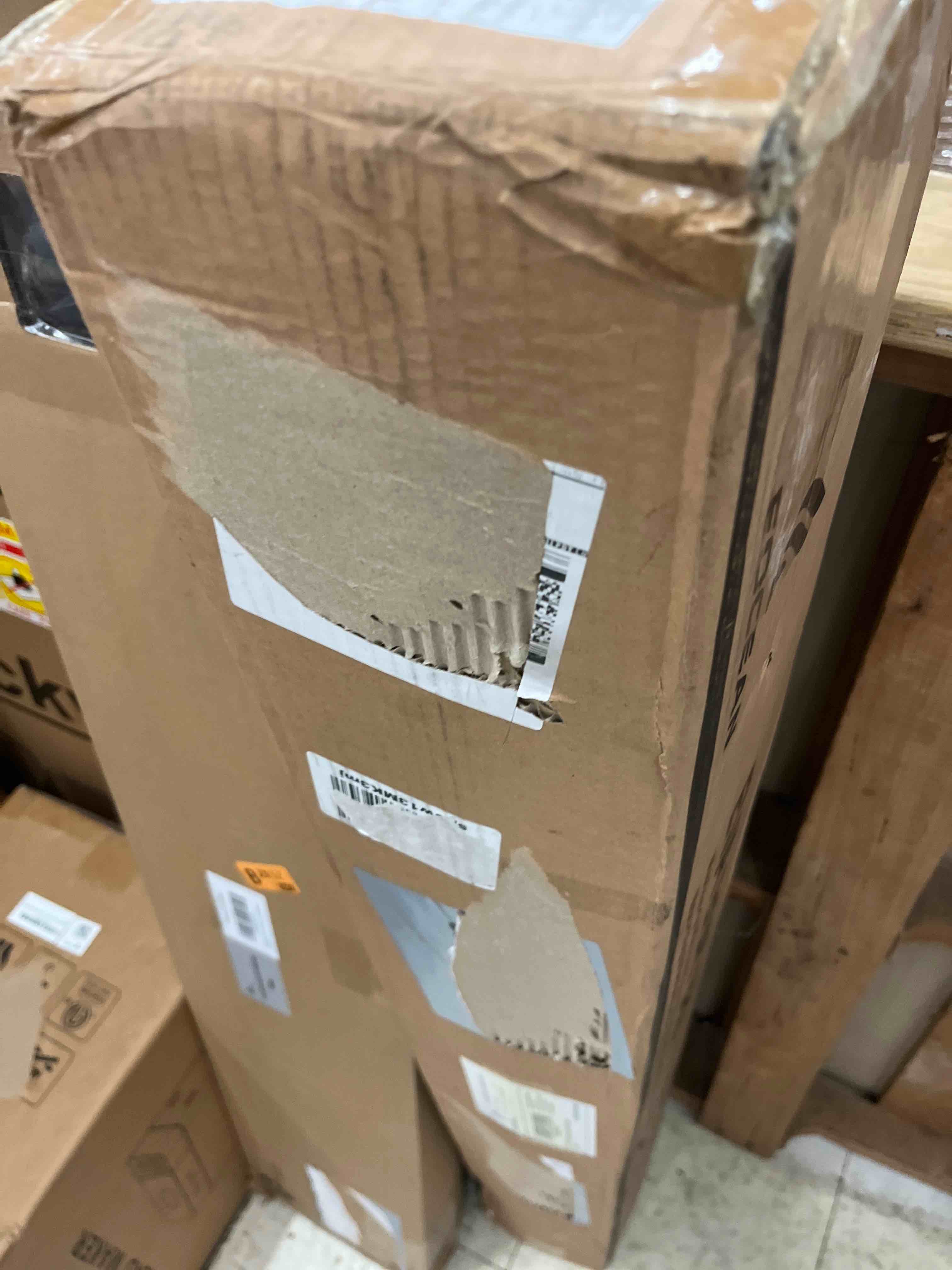 https://s3.amazonaws.com/lotting-images-prod/phillipi/BLU4406879_1746765253439.jpeg