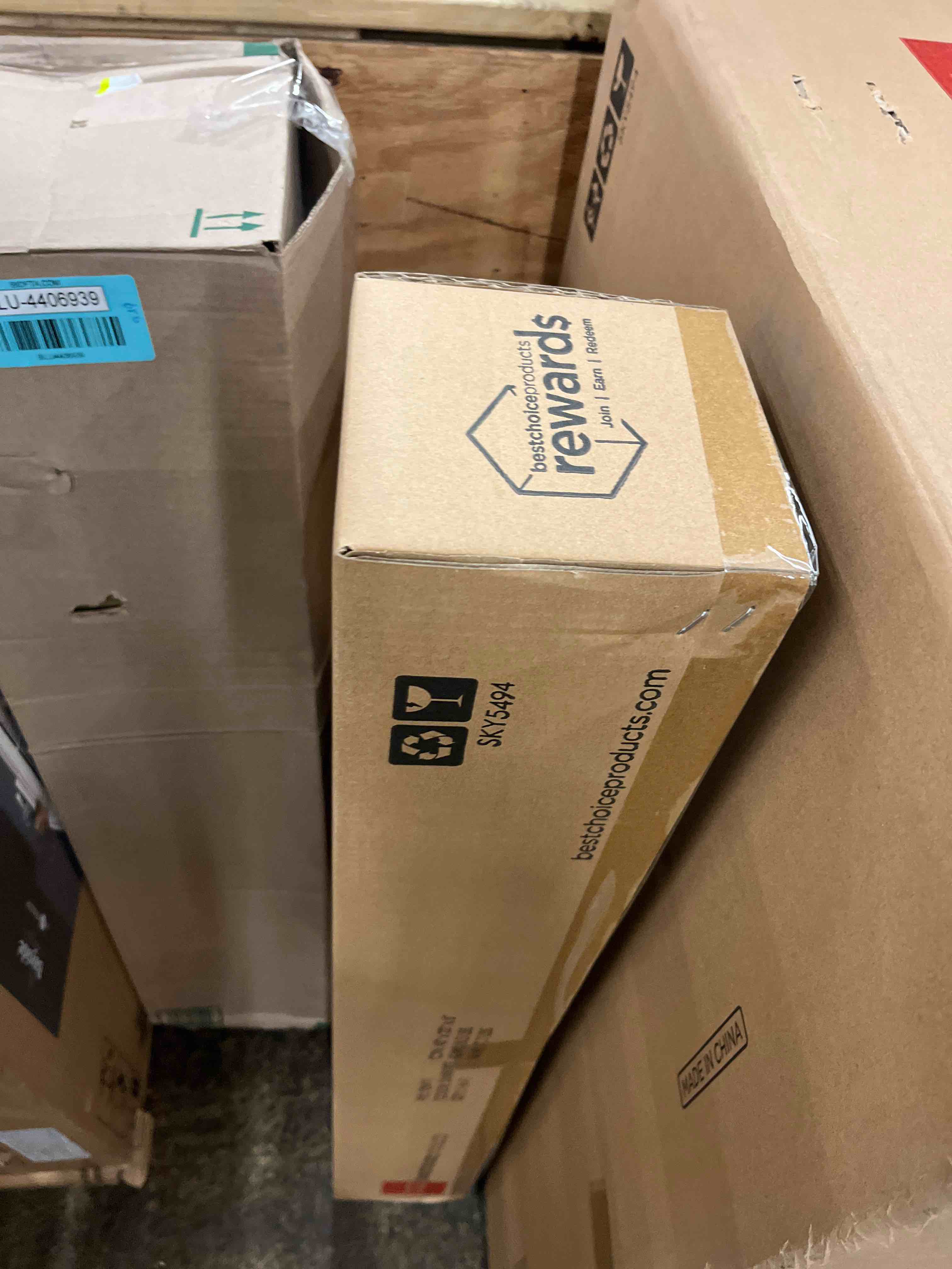 https://s3.amazonaws.com/lotting-images-prod/phillipi/BLU4406941_1746762605166.jpeg