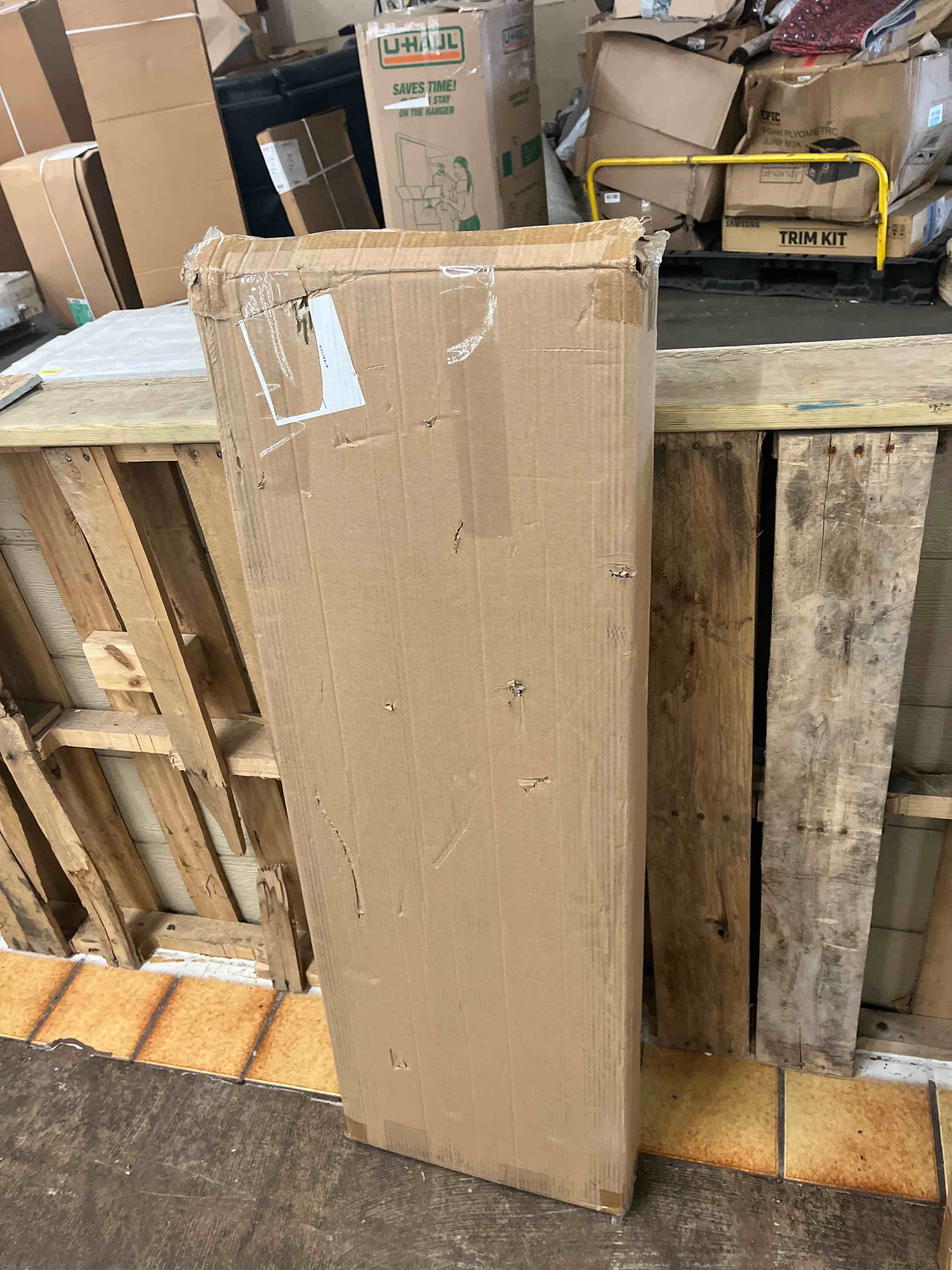 https://s3.amazonaws.com/lotting-images-prod/phillipi/BLU4406990_1746801936228.jpeg