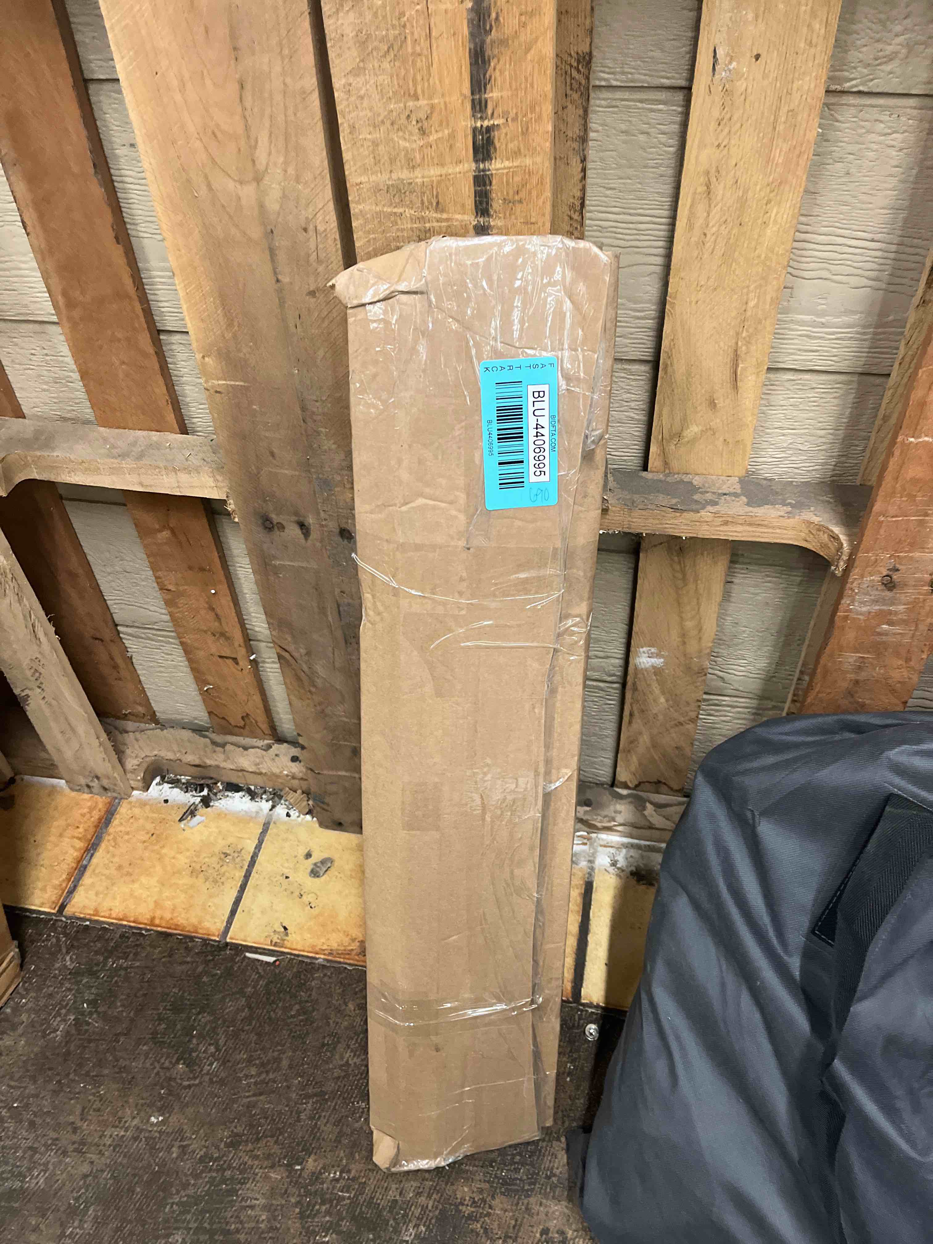 https://s3.amazonaws.com/lotting-images-prod/phillipi/BLU4406995_1746801030547.jpeg