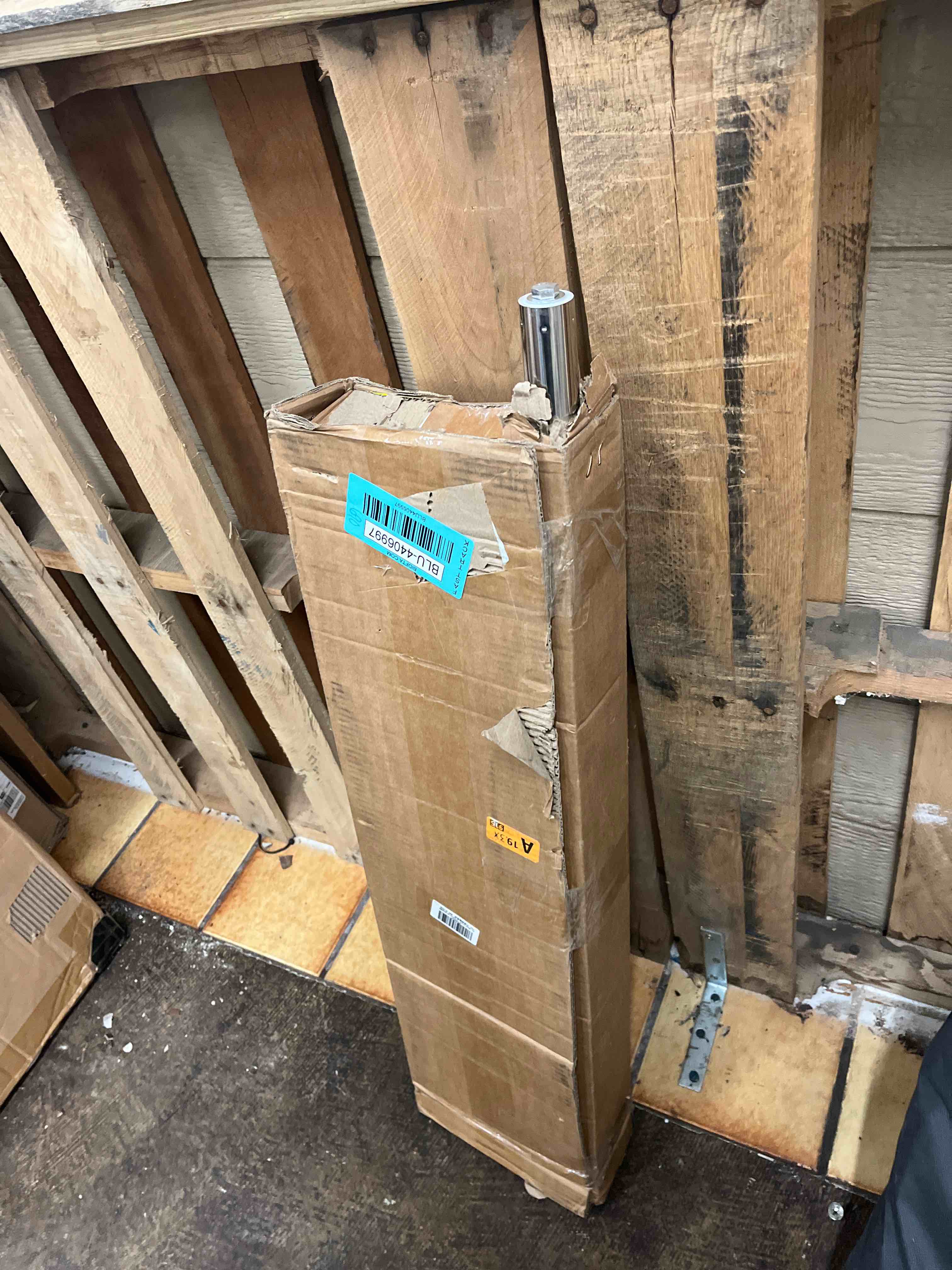 https://s3.amazonaws.com/lotting-images-prod/phillipi/BLU4406997_1746801119114.jpeg