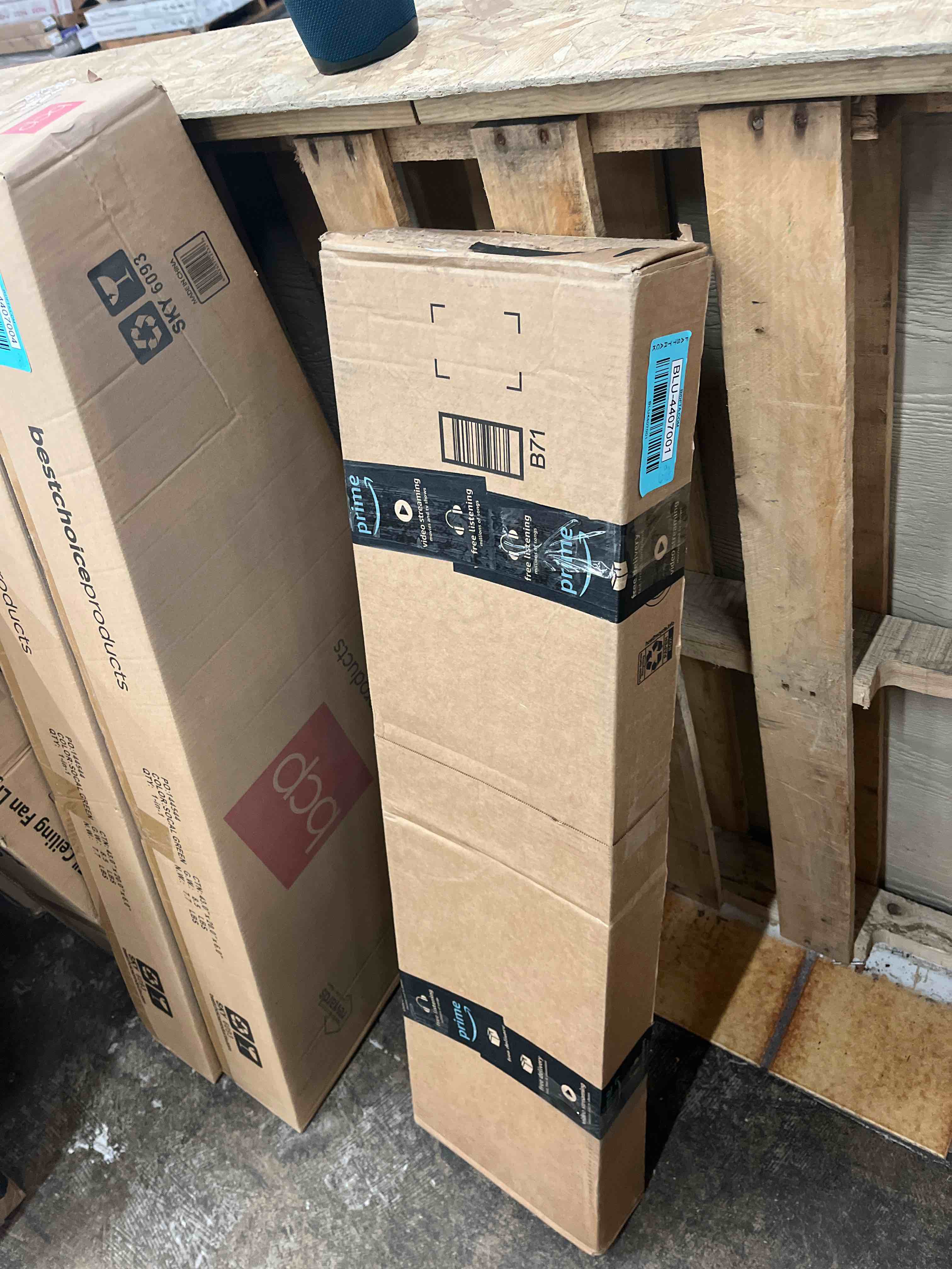 https://s3.amazonaws.com/lotting-images-prod/phillipi/BLU4407001_1746800059328.jpeg