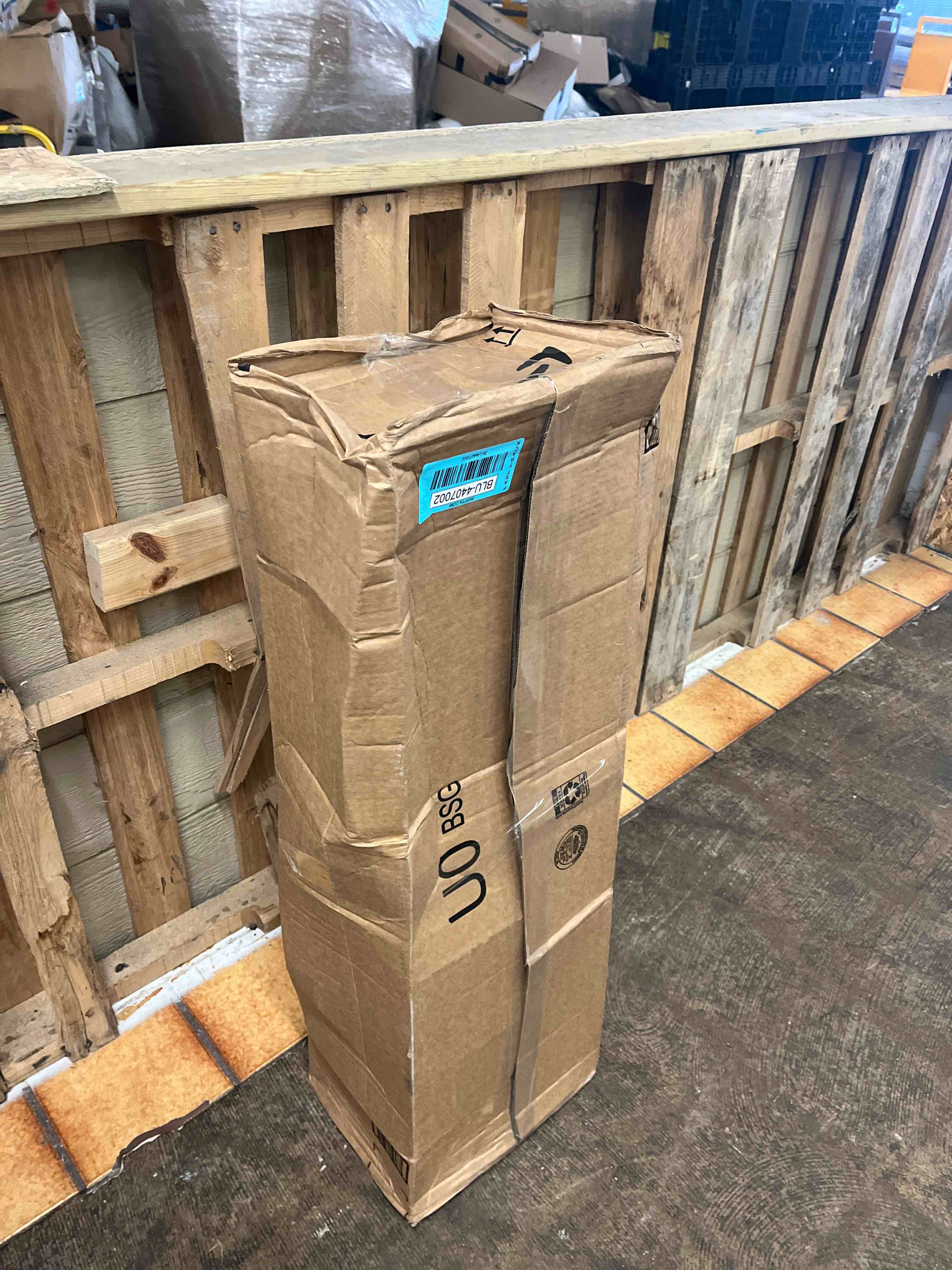 https://s3.amazonaws.com/lotting-images-prod/phillipi/BLU4407002_1746800554825.jpeg