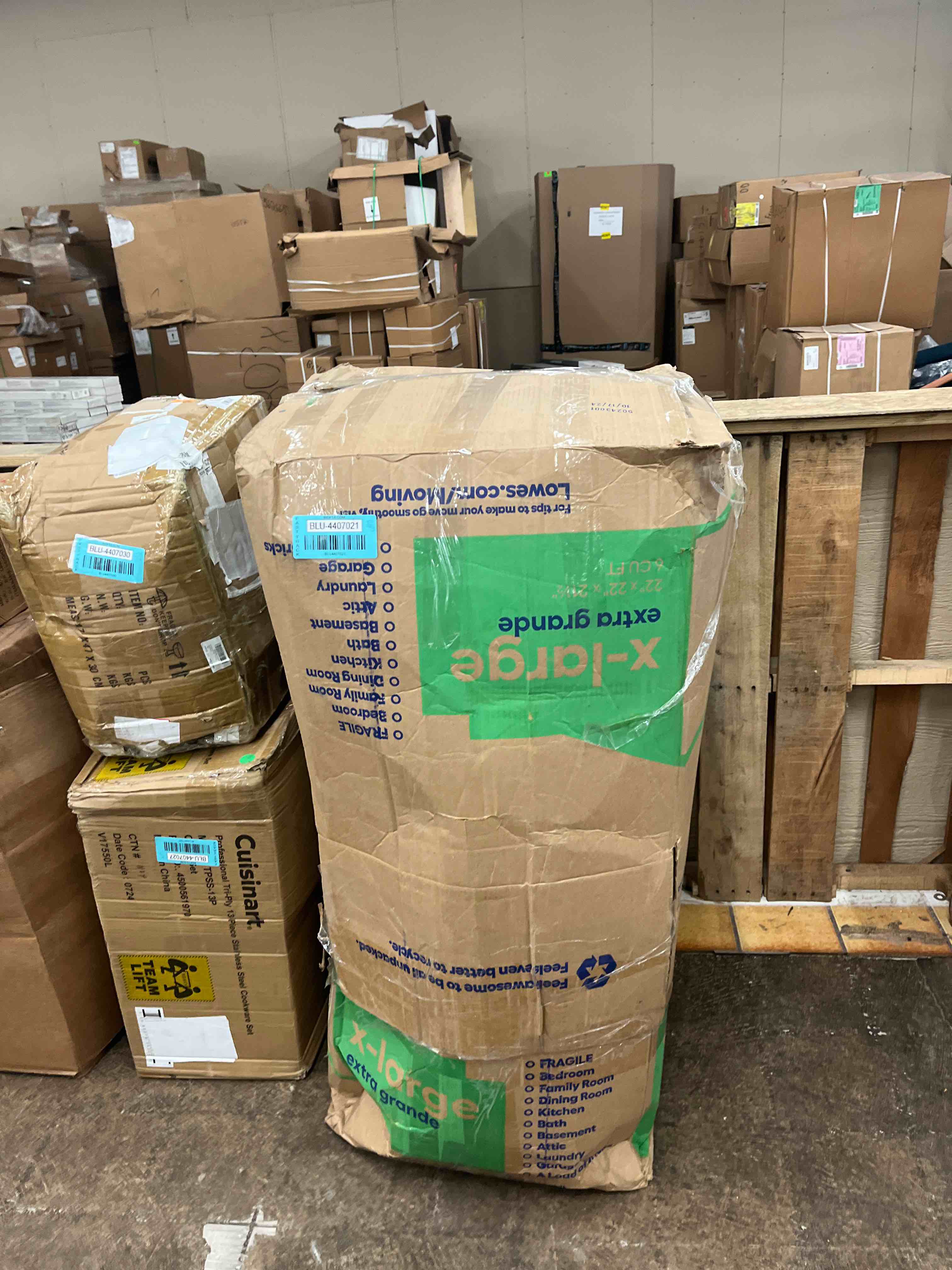 https://s3.amazonaws.com/lotting-images-prod/phillipi/BLU4407021_1746797143156.jpeg