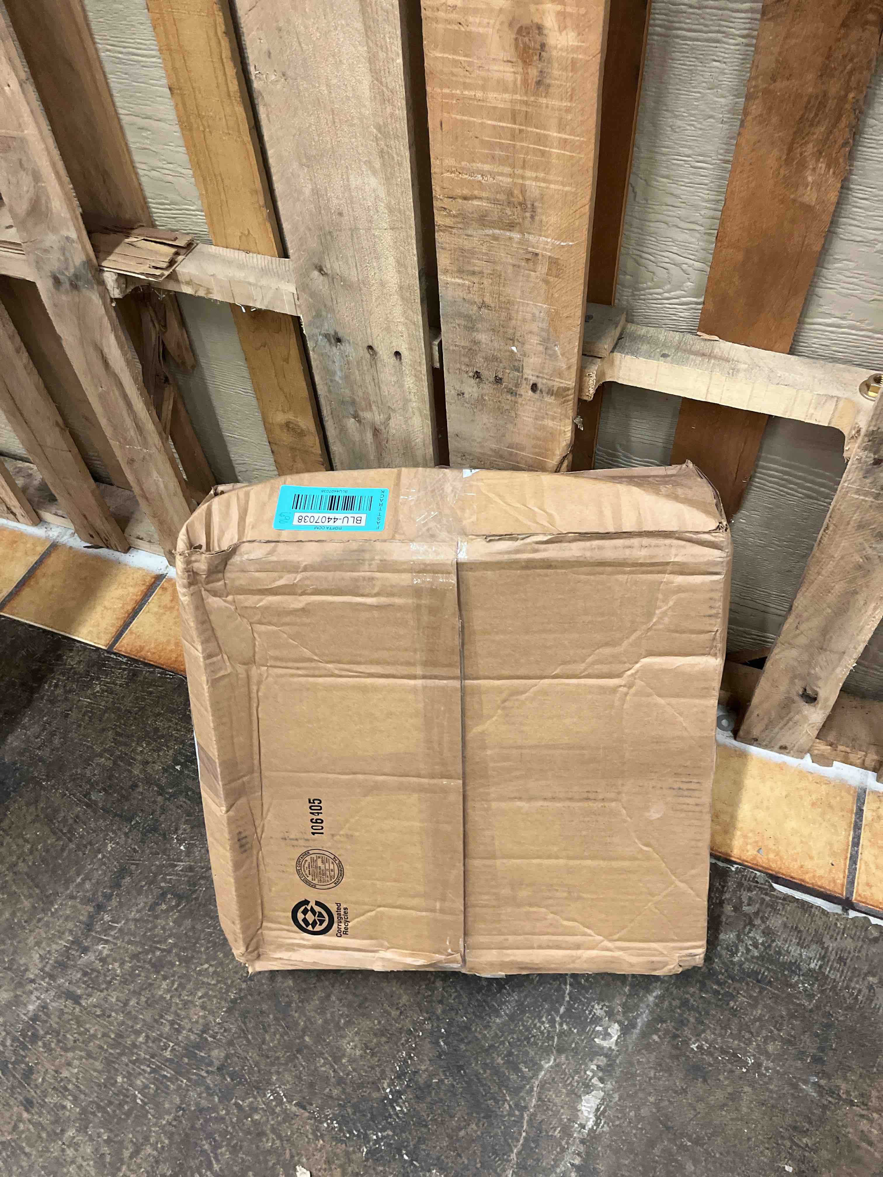 https://s3.amazonaws.com/lotting-images-prod/phillipi/BLU4407038_1746794819310.jpeg