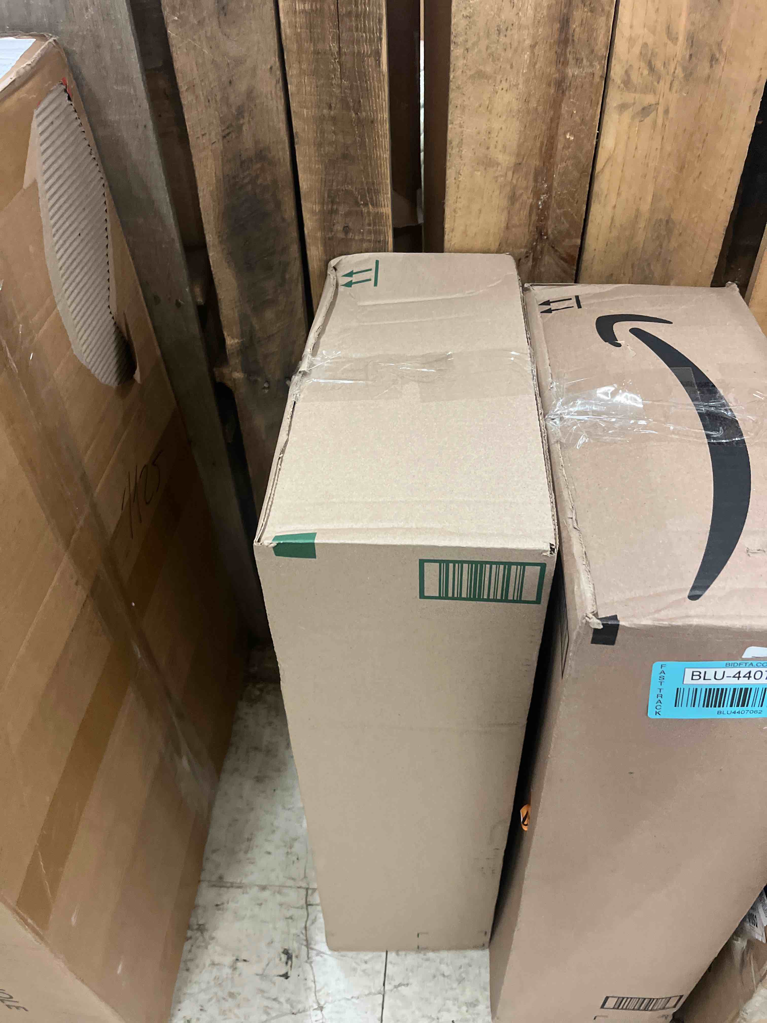 https://s3.amazonaws.com/lotting-images-prod/phillipi/BLU4407061_1746803592945.jpeg