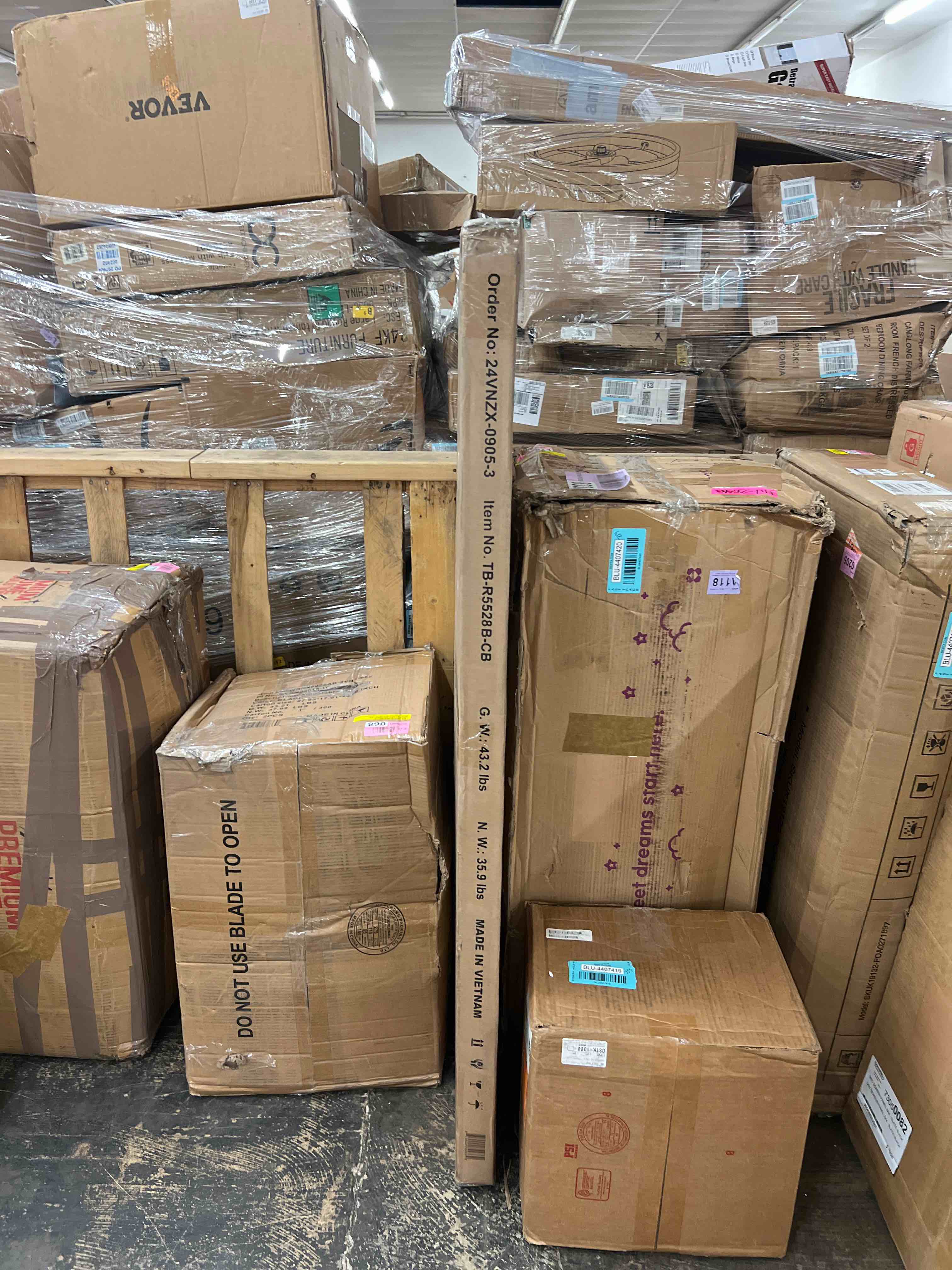 https://s3.amazonaws.com/lotting-images-prod/phillipi/BLU4407421_1748280772403.jpeg