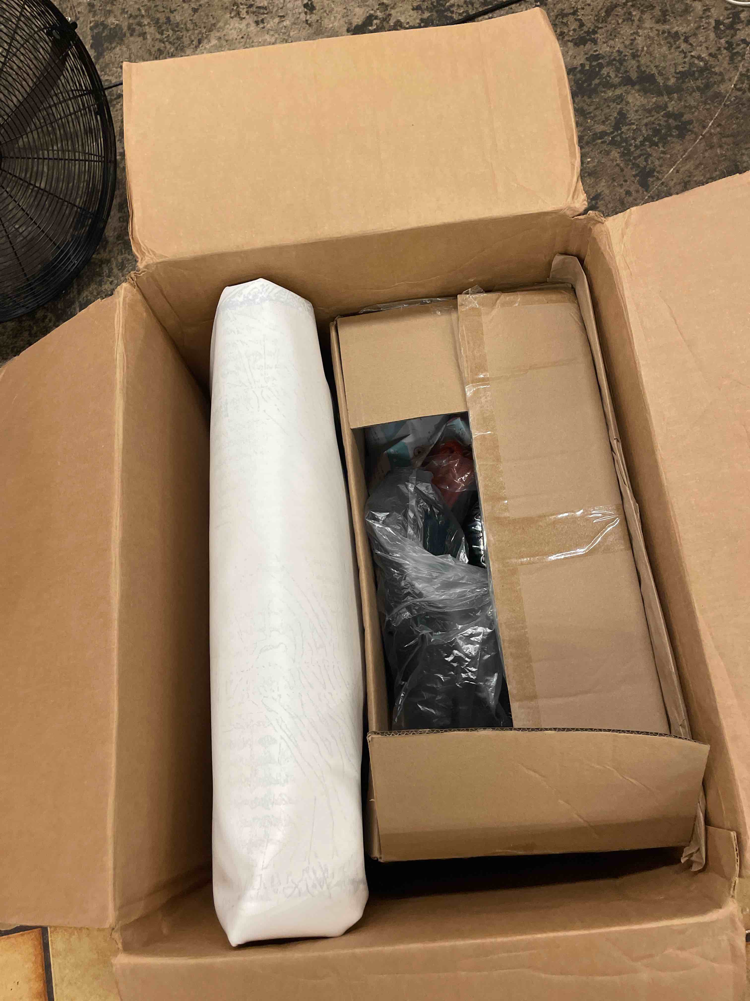 https://s3.amazonaws.com/lotting-images-prod/phillipi/BLU4407457_1751495442838.jpeg