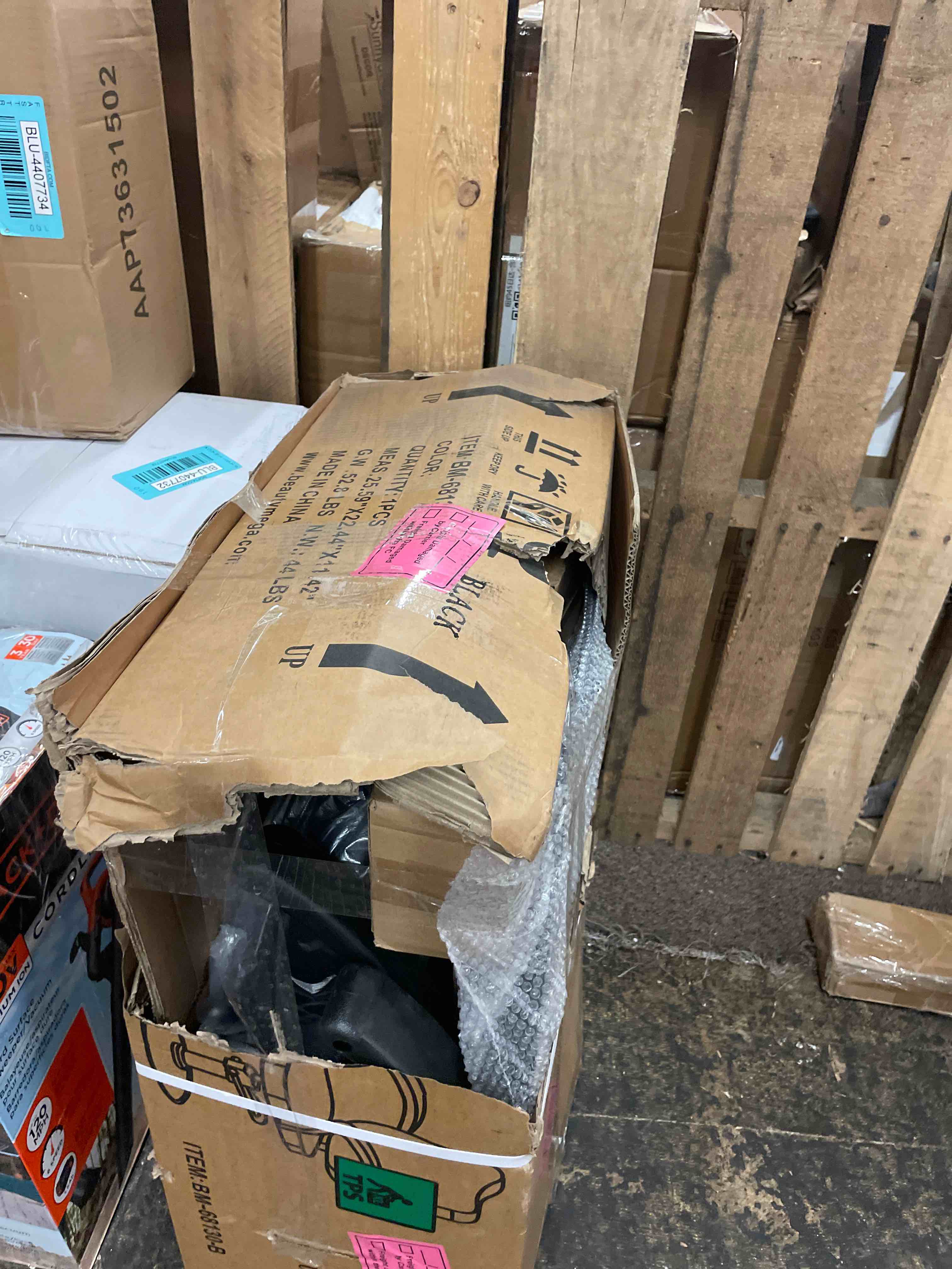 https://s3.amazonaws.com/lotting-images-prod/phillipi/BLU4407735_1751619823825.jpeg