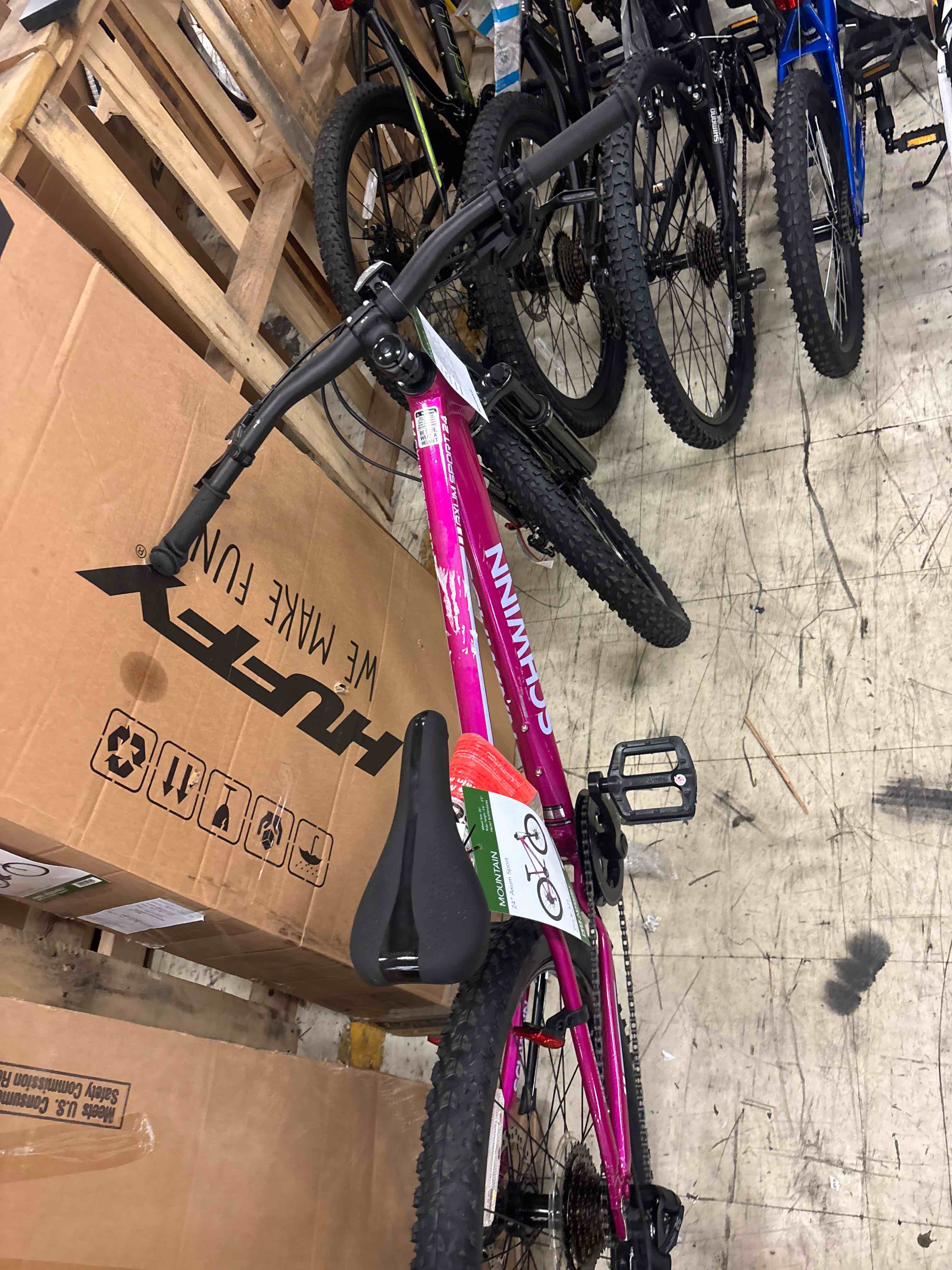 https://s3.amazonaws.com/lotting-images-prod/phillipi/BLU4407866_1752159108859.jpeg