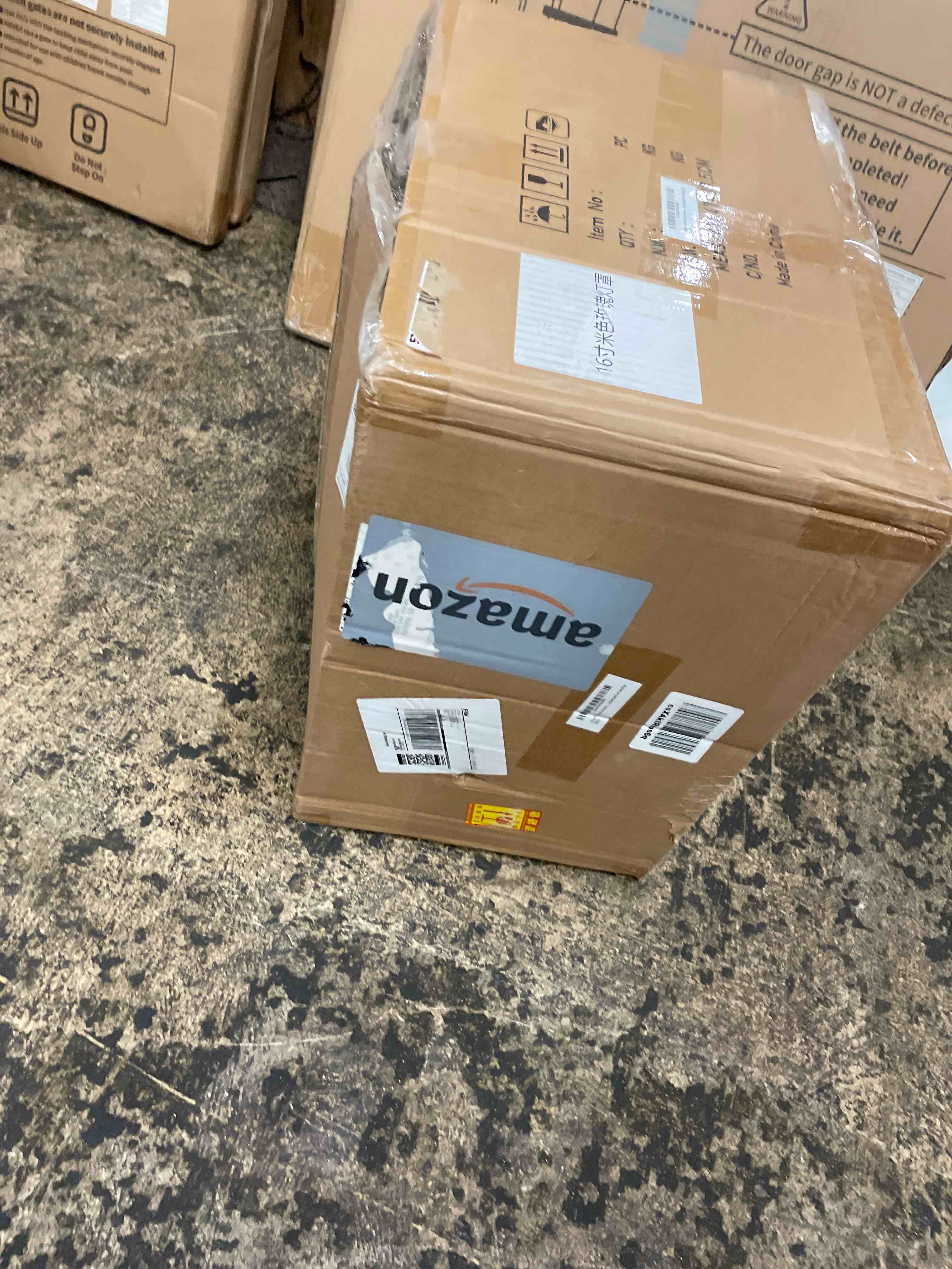 https://s3.amazonaws.com/lotting-images-prod/phillipi/BLU4407924_1752261959504.jpeg