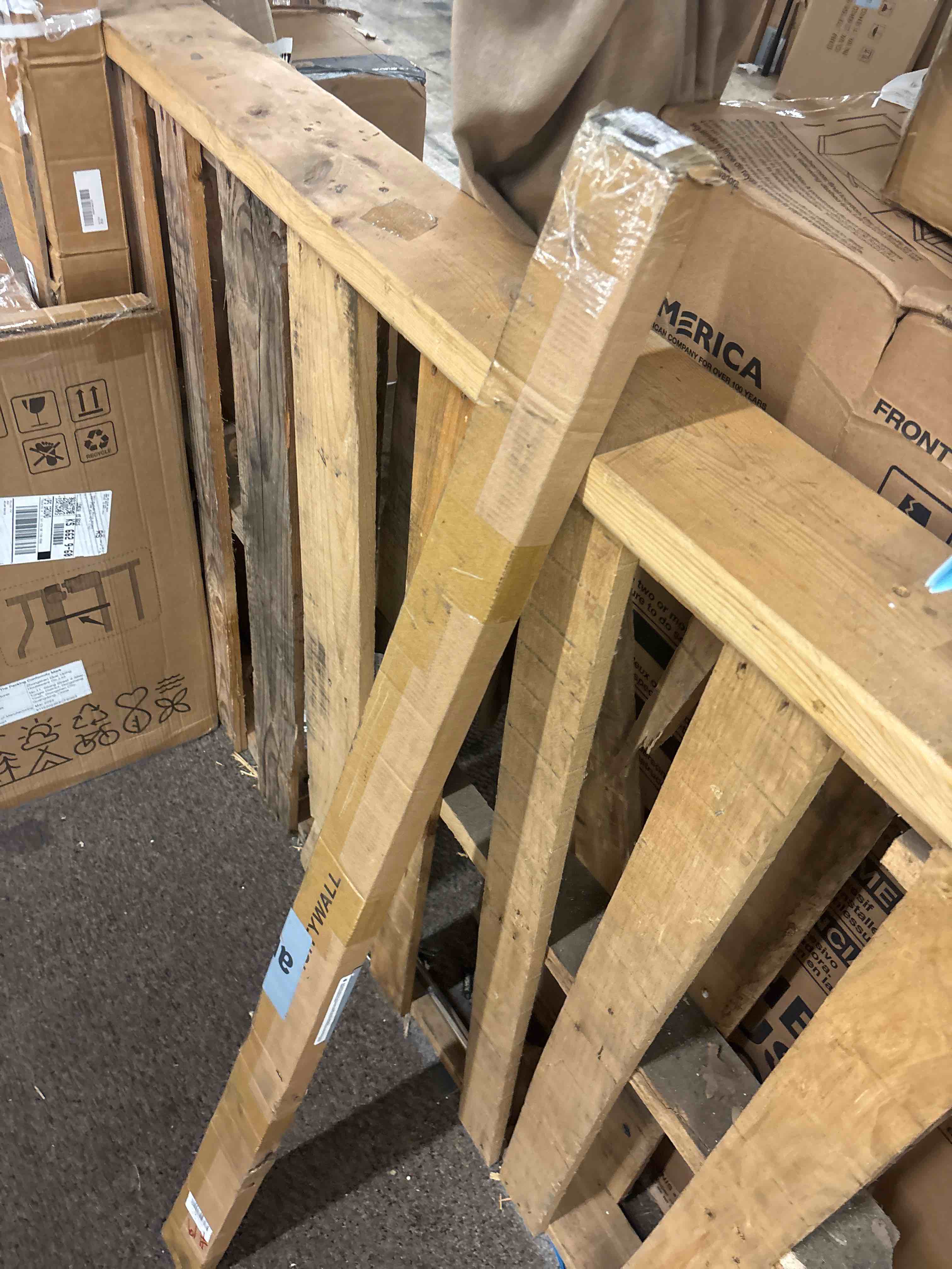 https://s3.amazonaws.com/lotting-images-prod/phillipi/BLU4408020_1752237604262.jpeg