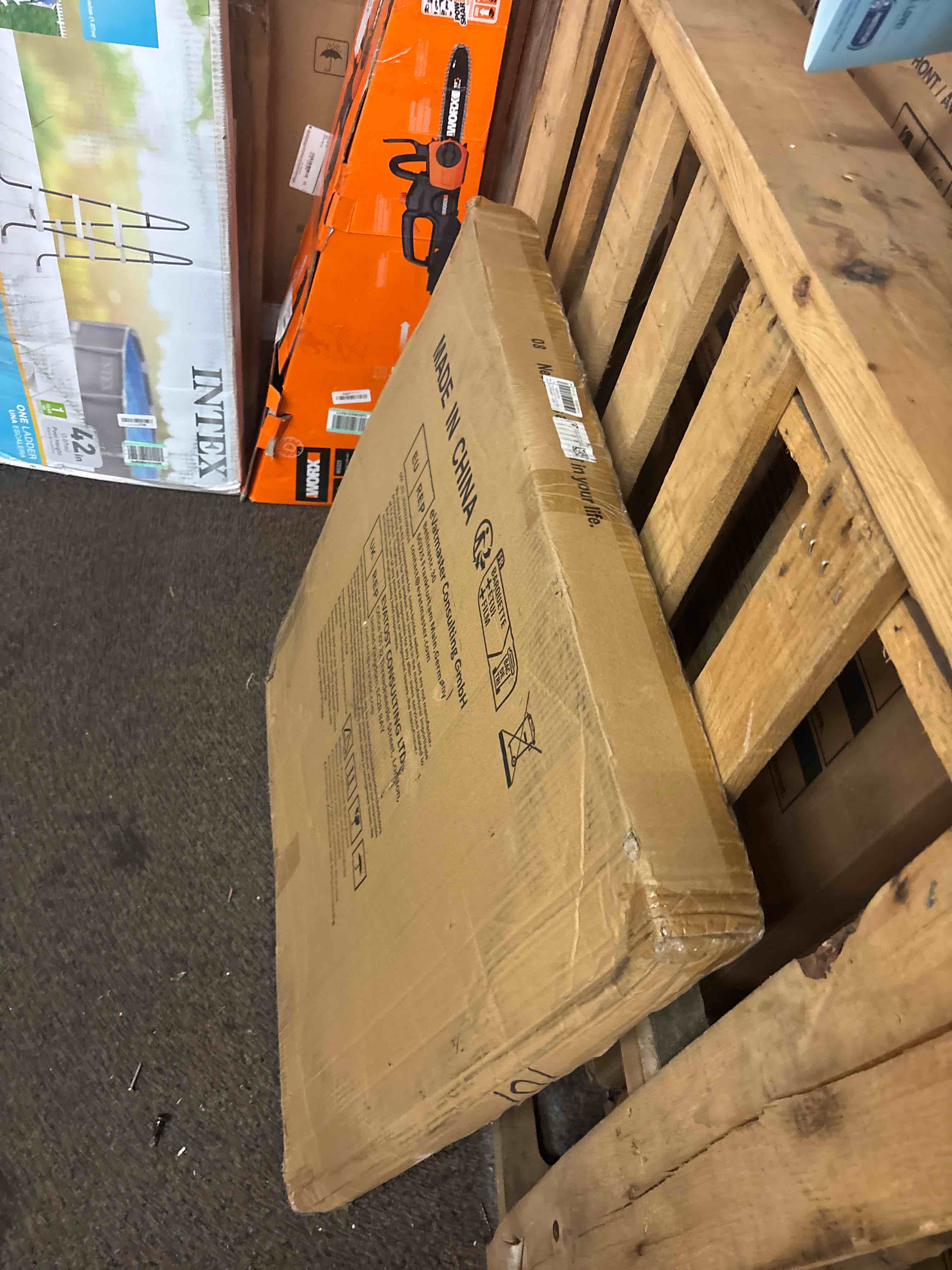 https://s3.amazonaws.com/lotting-images-prod/phillipi/BLU4408025_1752239199674.jpeg