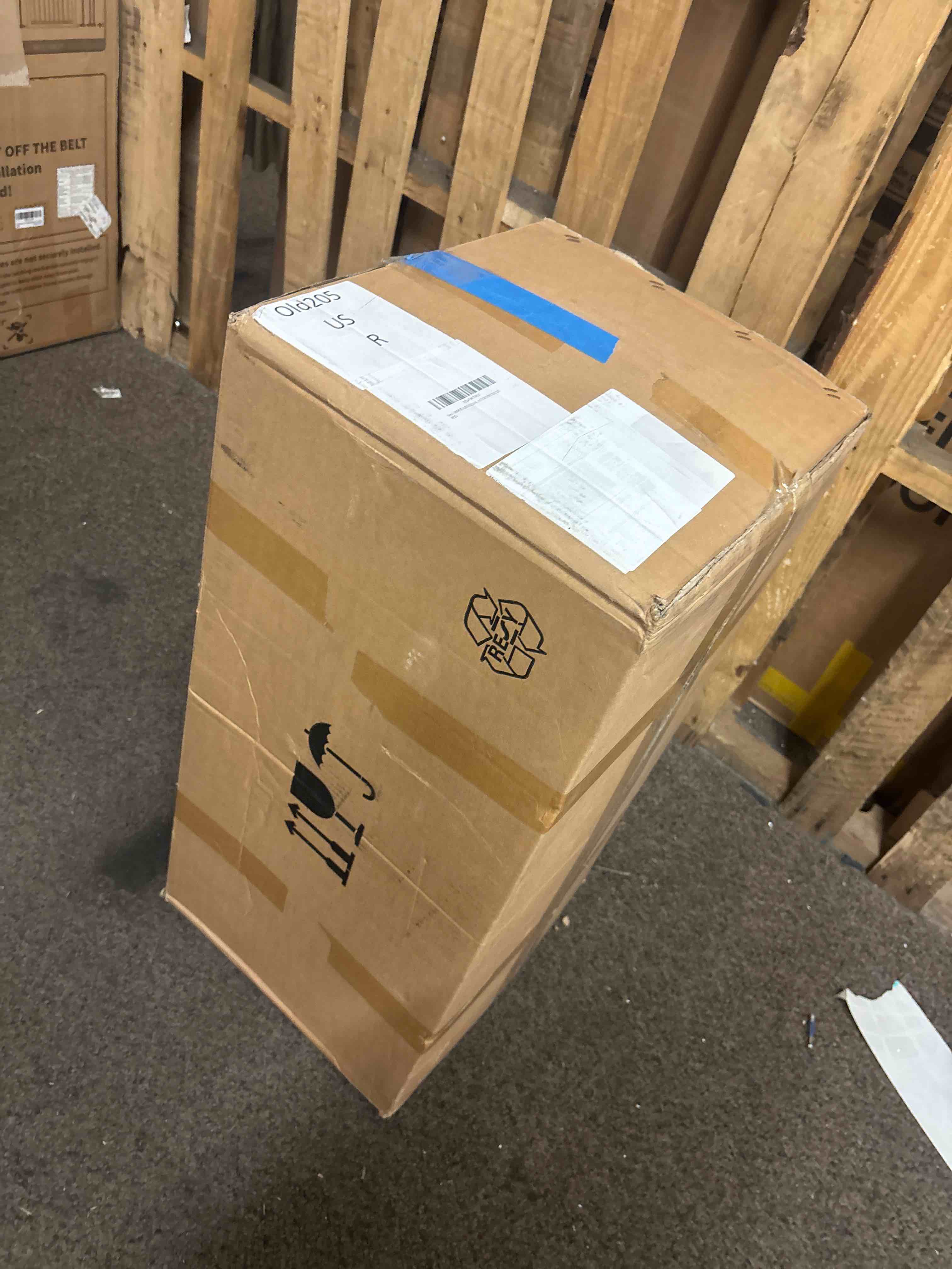 https://s3.amazonaws.com/lotting-images-prod/phillipi/BLU4408027_1752239363479.jpeg