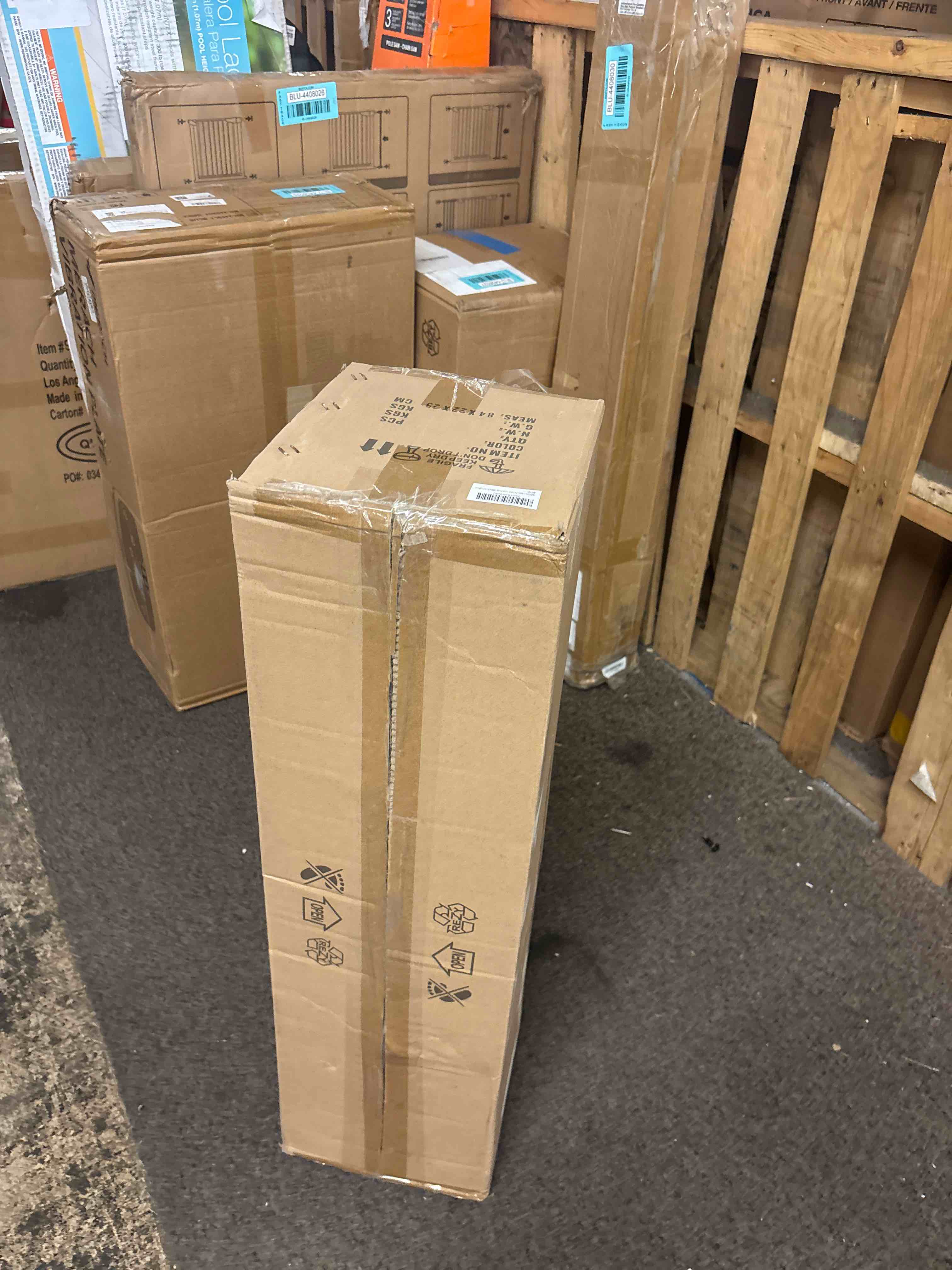 https://s3.amazonaws.com/lotting-images-prod/phillipi/BLU4408031_1752239663202.jpeg