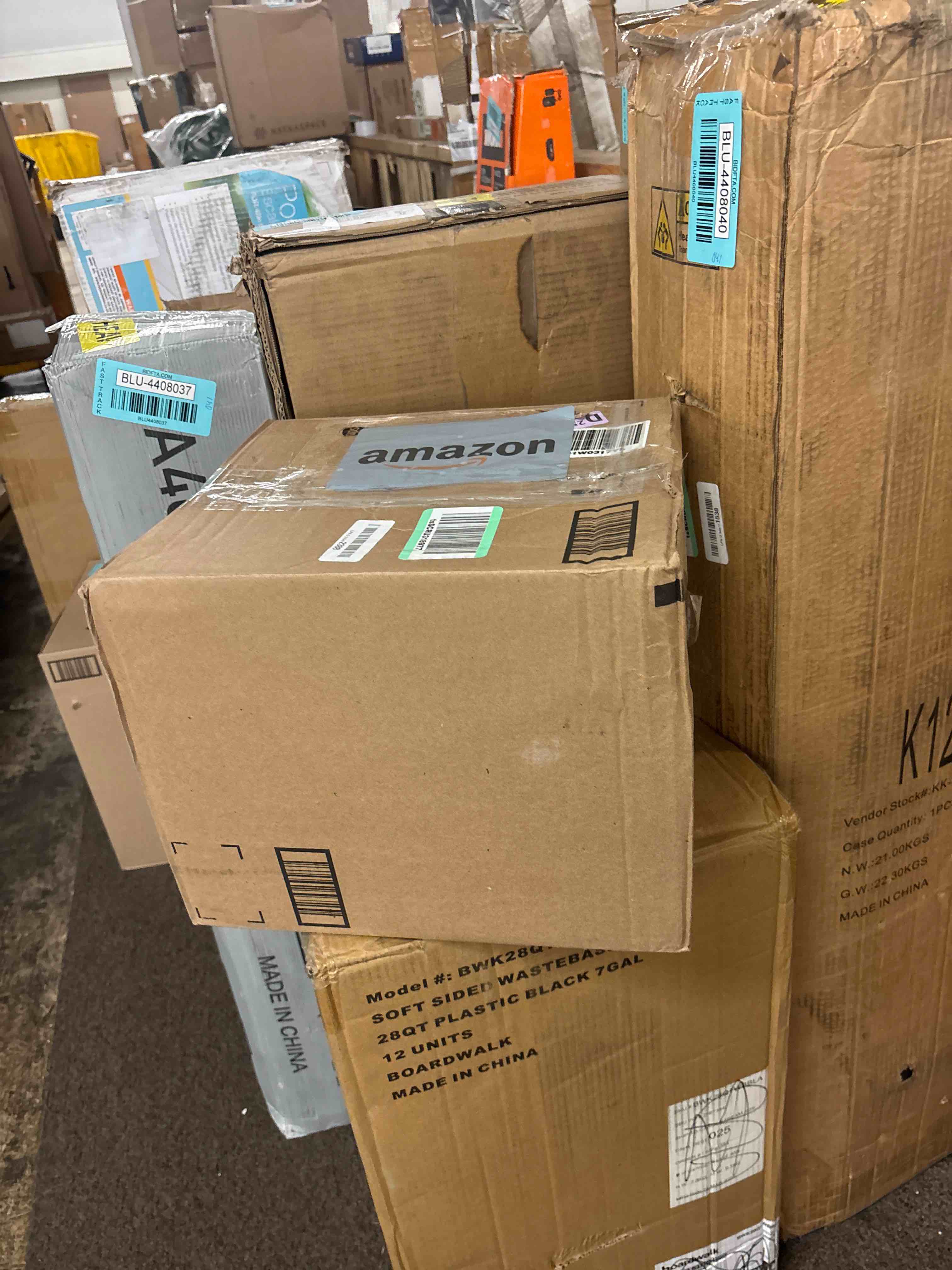 https://s3.amazonaws.com/lotting-images-prod/phillipi/BLU4408043_1752241164703.jpeg